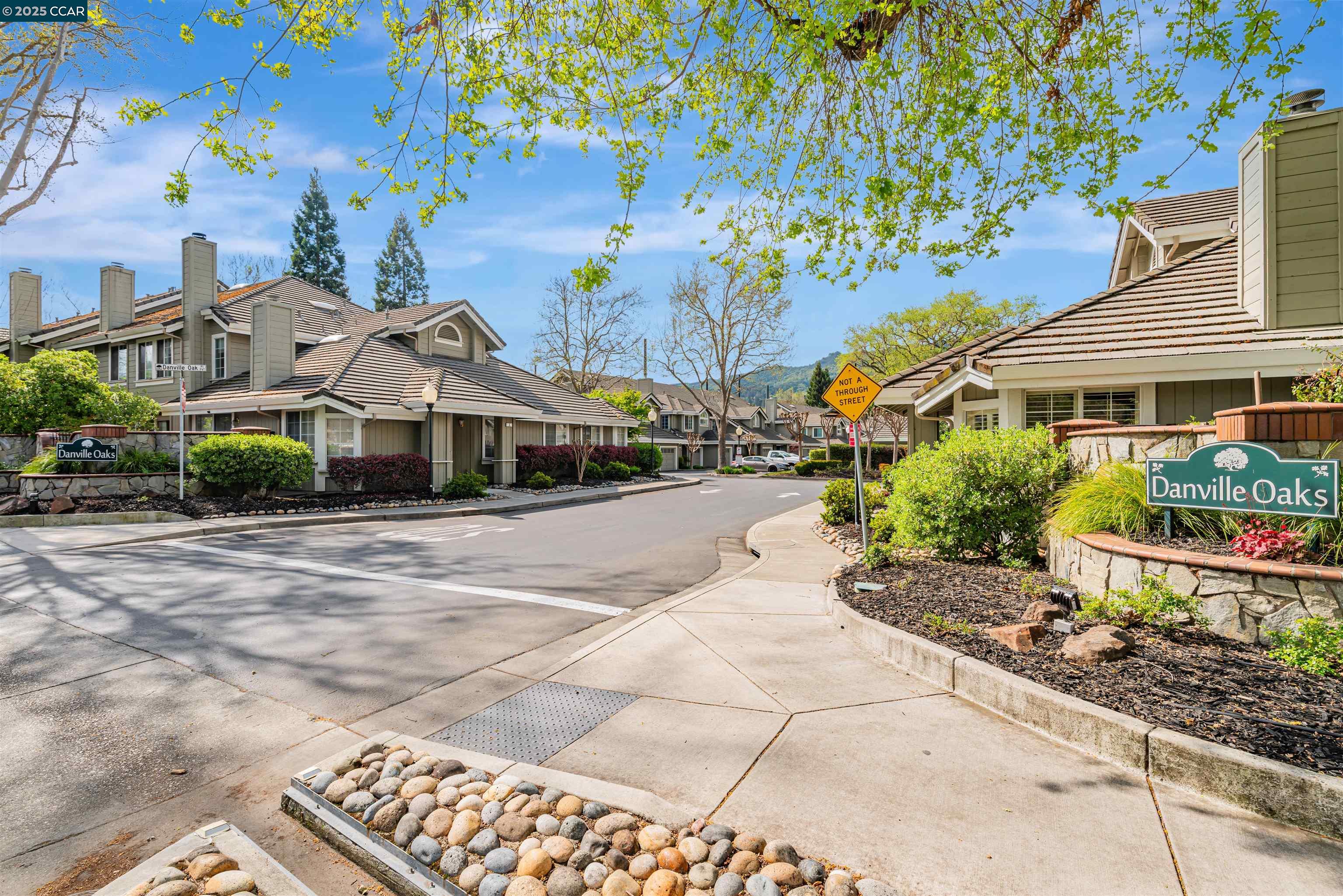 Detail Gallery Image 29 of 31 For 62 Danville Oak Pl, Danville,  CA 94526 - 2 Beds | 2 Baths