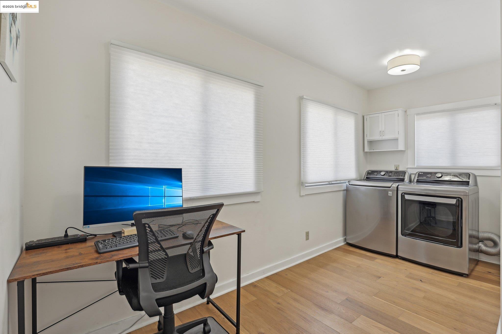 Detail Gallery Image 16 of 40 For 1318 8th St, Alameda,  CA 94501 - 2 Beds | 1/1 Baths