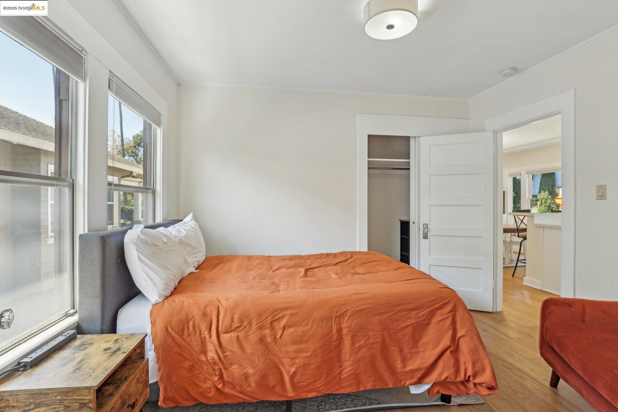 Detail Gallery Image 20 of 40 For 1318 8th St, Alameda,  CA 94501 - 2 Beds | 1/1 Baths