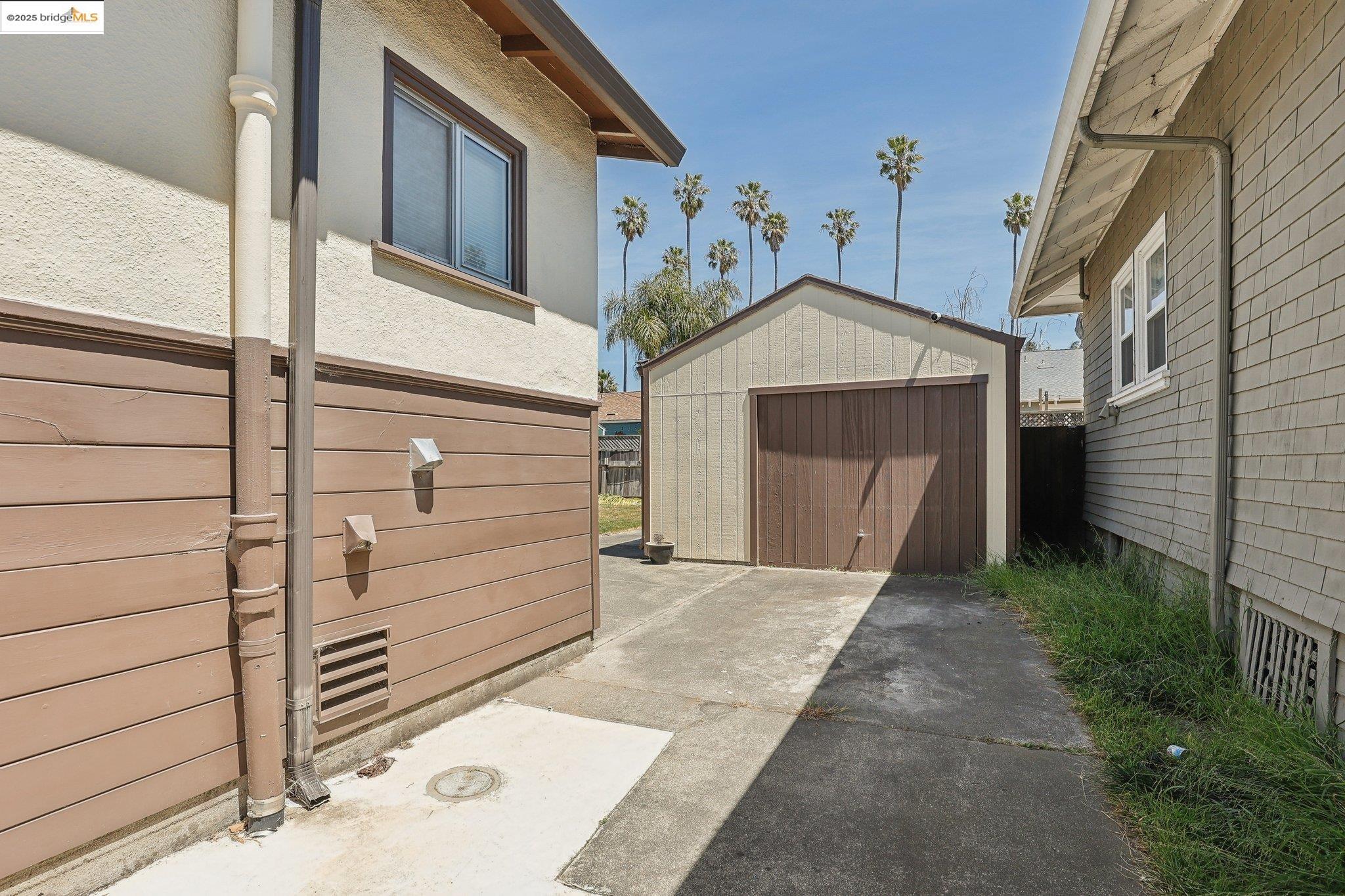 Detail Gallery Image 32 of 40 For 1318 8th St, Alameda,  CA 94501 - 2 Beds | 1/1 Baths