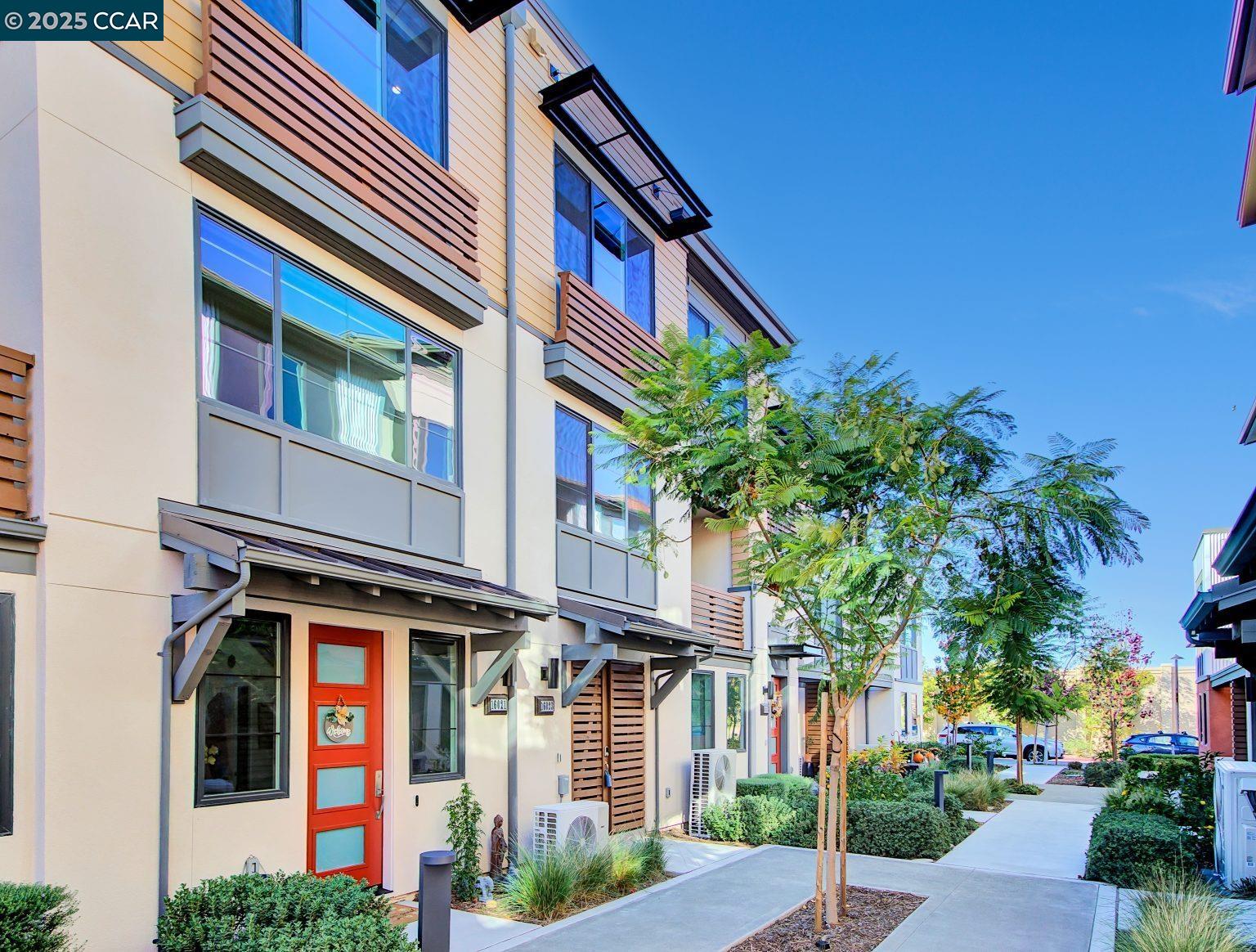 Detail Gallery Image 2 of 31 For 16023 Bartlett Ct, Los Gatos,  CA 95032 - 2 Beds | 2 Baths