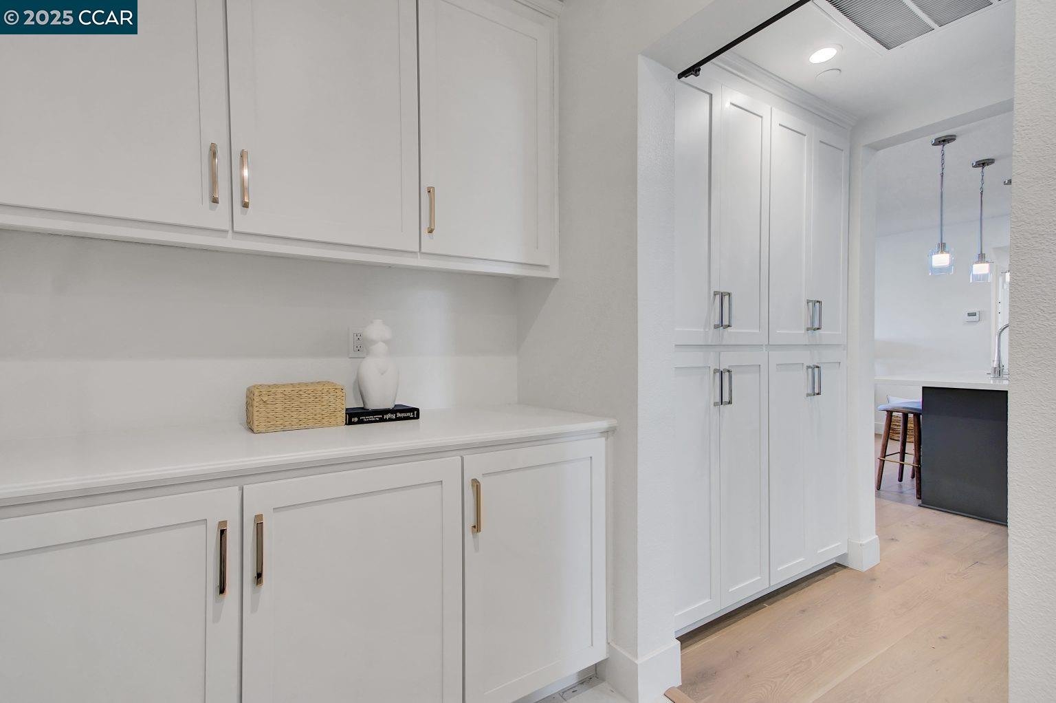 Detail Gallery Image 17 of 31 For 16023 Bartlett Ct, Los Gatos,  CA 95032 - 2 Beds | 2 Baths