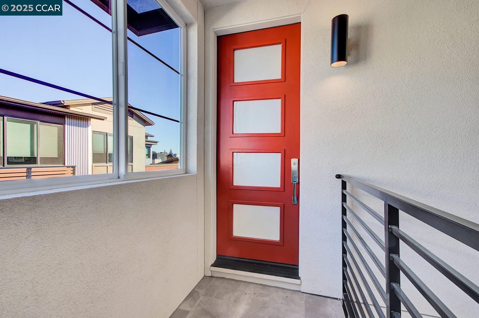 Detail Gallery Image 3 of 31 For 16023 Bartlett Ct, Los Gatos,  CA 95032 - 2 Beds | 2 Baths