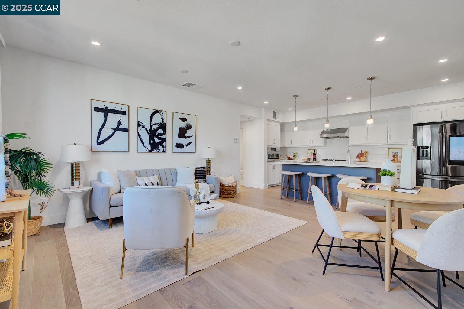 Detail Gallery Image 4 of 31 For 16023 Bartlett Ct, Los Gatos,  CA 95032 - 2 Beds | 2 Baths