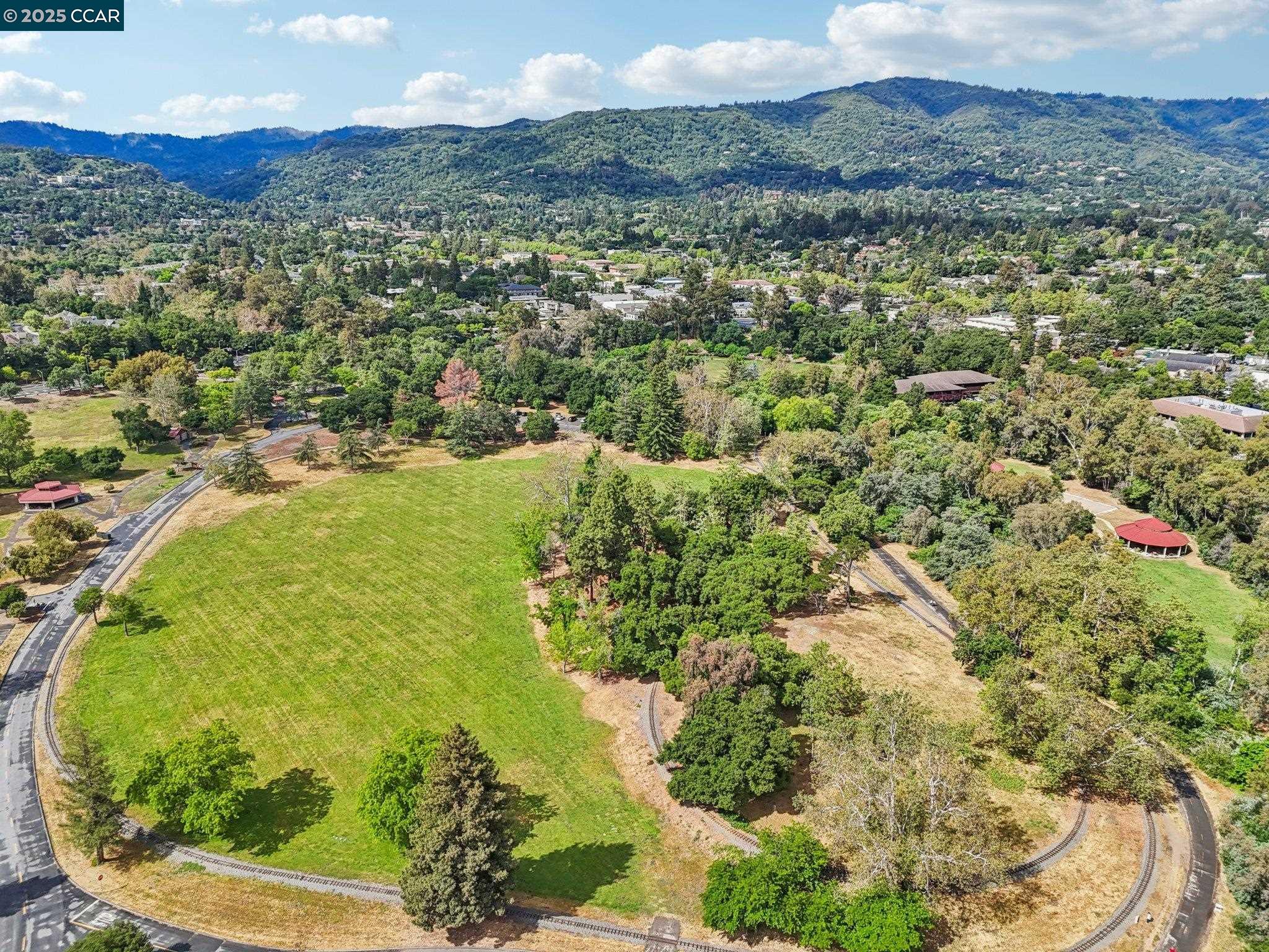 Detail Gallery Image 33 of 60 For 16023 Bartlett Ct, Los Gatos,  CA 95032 - 2 Beds | 2 Baths