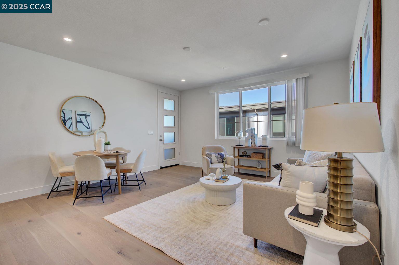 Detail Gallery Image 5 of 31 For 16023 Bartlett Ct, Los Gatos,  CA 95032 - 2 Beds | 2 Baths
