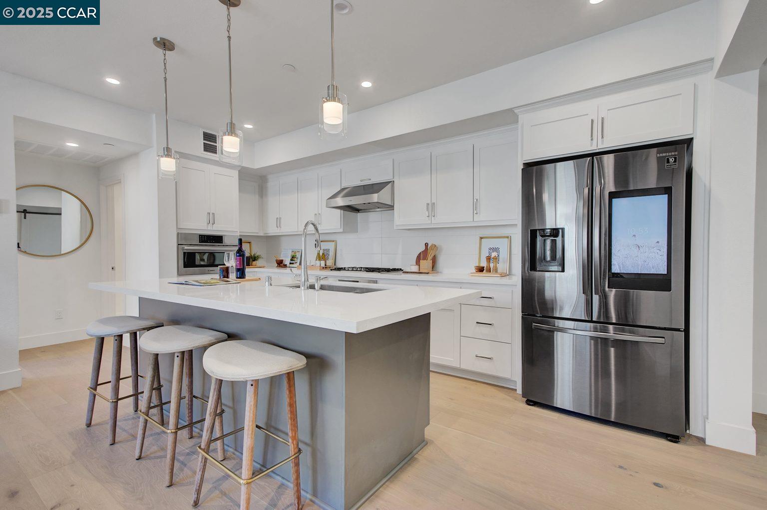 Detail Gallery Image 10 of 31 For 16023 Bartlett Ct, Los Gatos,  CA 95032 - 2 Beds | 2 Baths