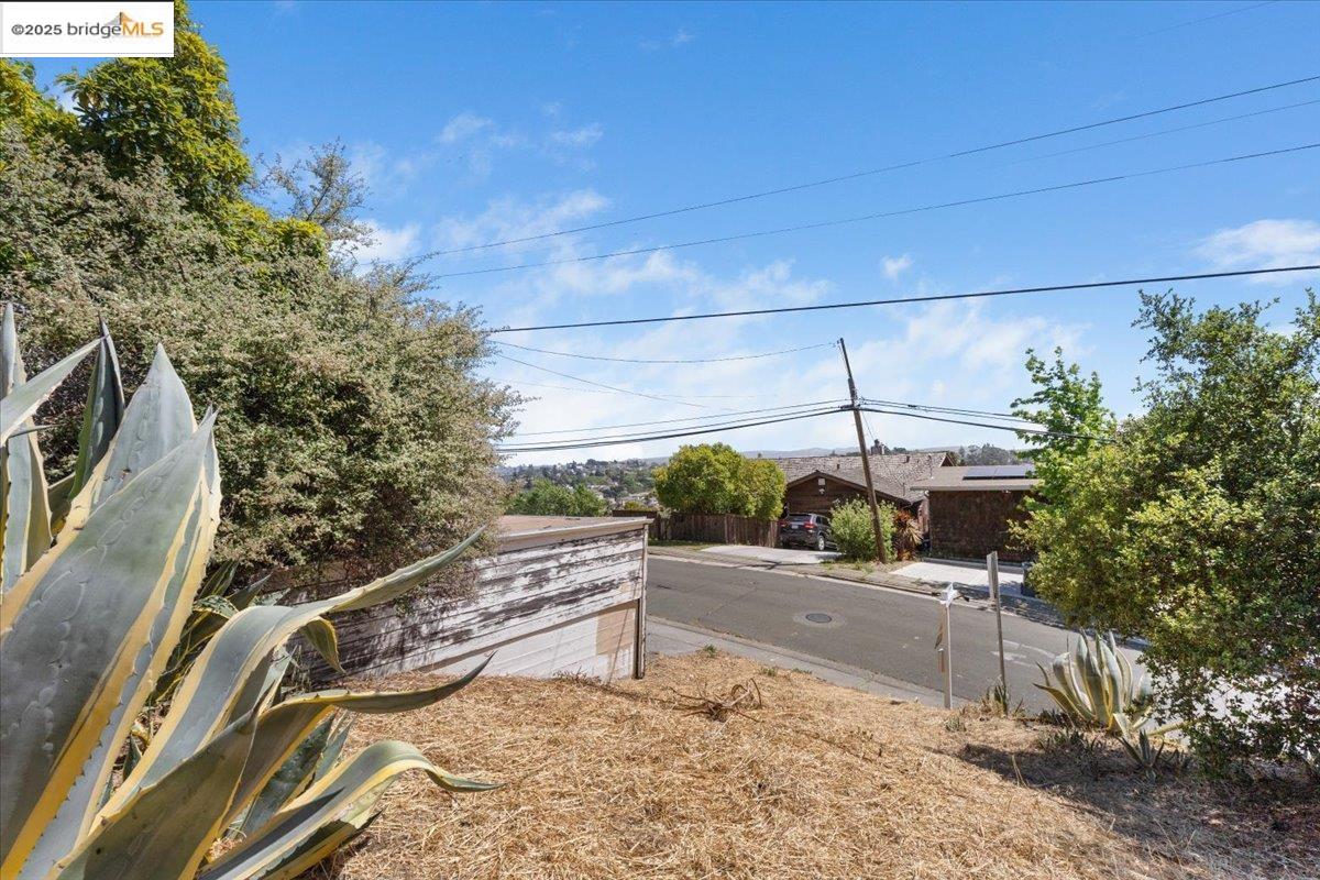 Detail Gallery Image 8 of 17 For 516 Hichborn Street, Vallejo,  CA 94590 - – Beds | – Baths