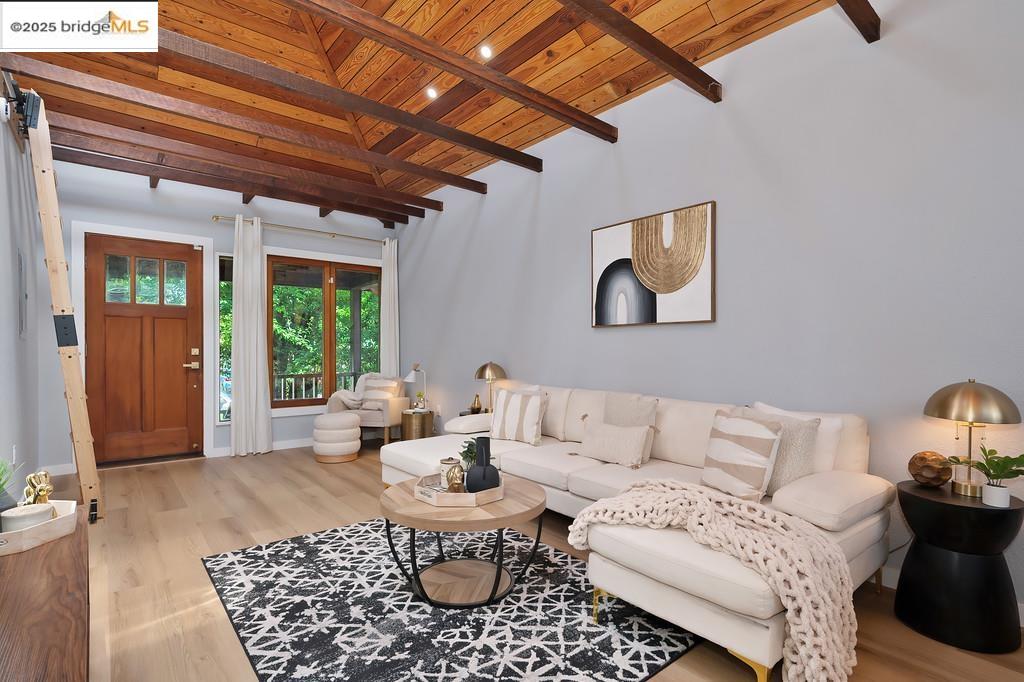 Detail Gallery Image 3 of 60 For 1215 55th St, Oakland,  CA 94608 - 2 Beds | 2 Baths