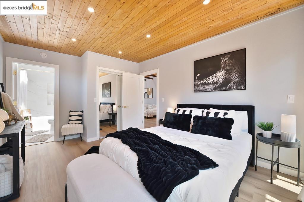 Detail Gallery Image 34 of 60 For 1215 55th St, Oakland,  CA 94608 - 2 Beds | 2 Baths