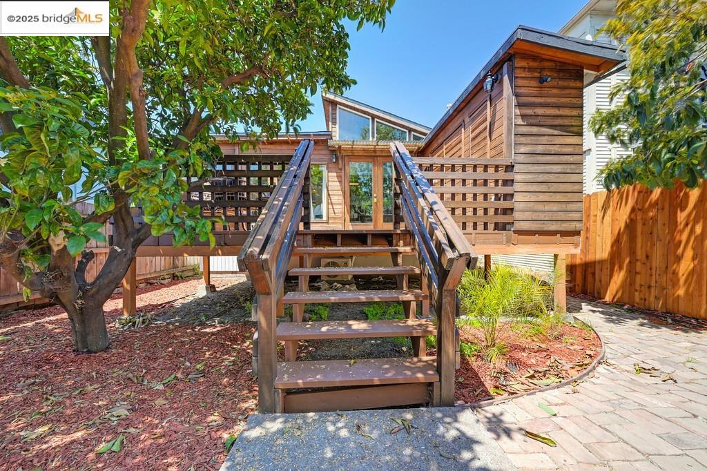 Detail Gallery Image 51 of 60 For 1215 55th St, Oakland,  CA 94608 - 2 Beds | 2 Baths