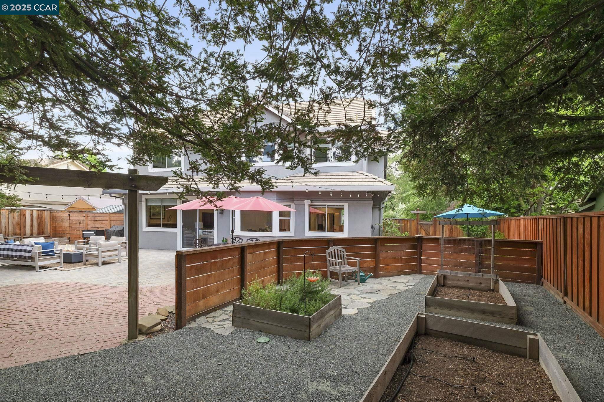 Detail Gallery Image 20 of 22 For 737 Alison Cir, Livermore,  CA 94550 - 4 Beds | 3 Baths