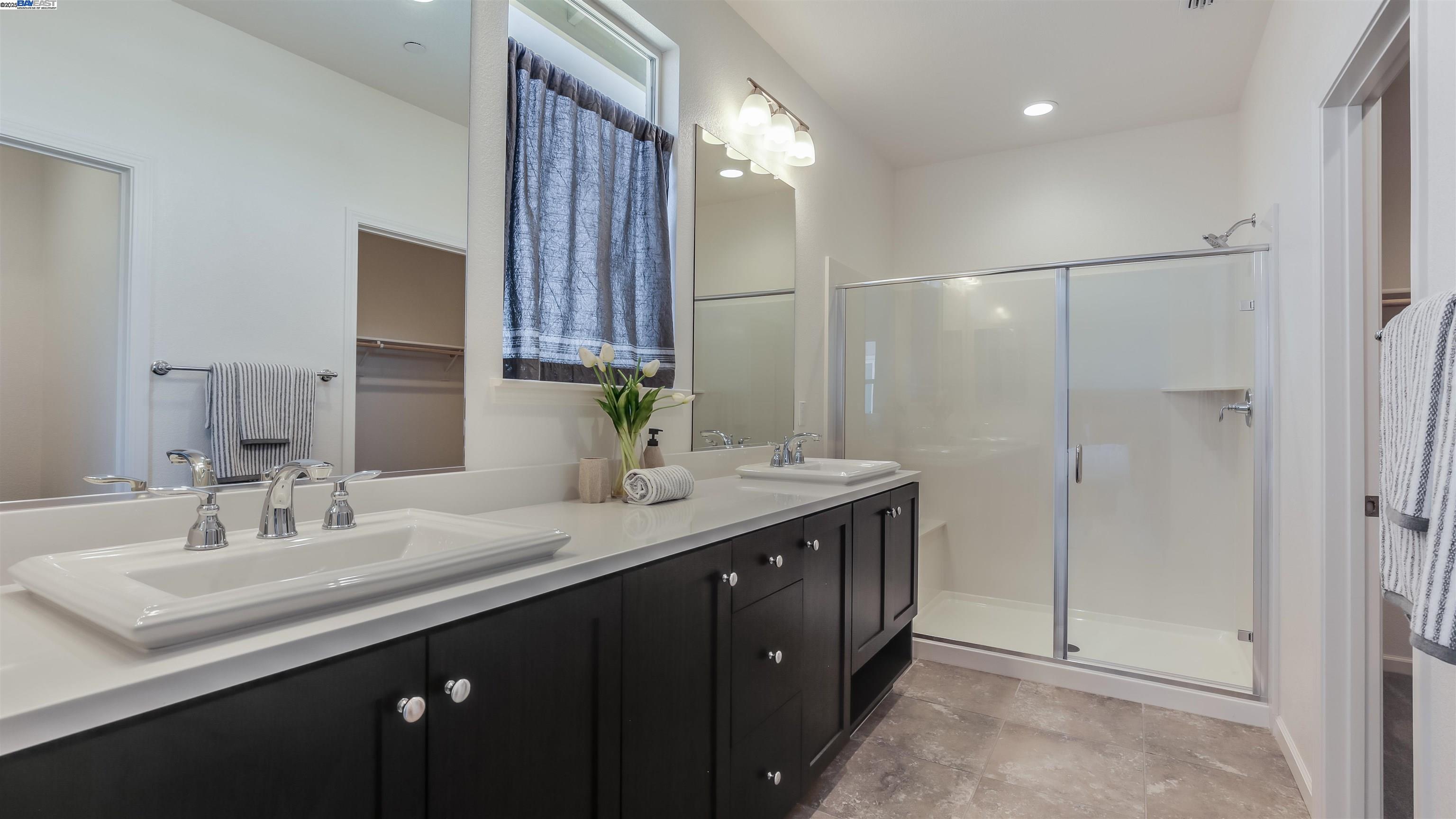 Detail Gallery Image 20 of 28 For 1515 Garden Farms Ave, Lathrop,  CA 95330 - 4 Beds | 3 Baths