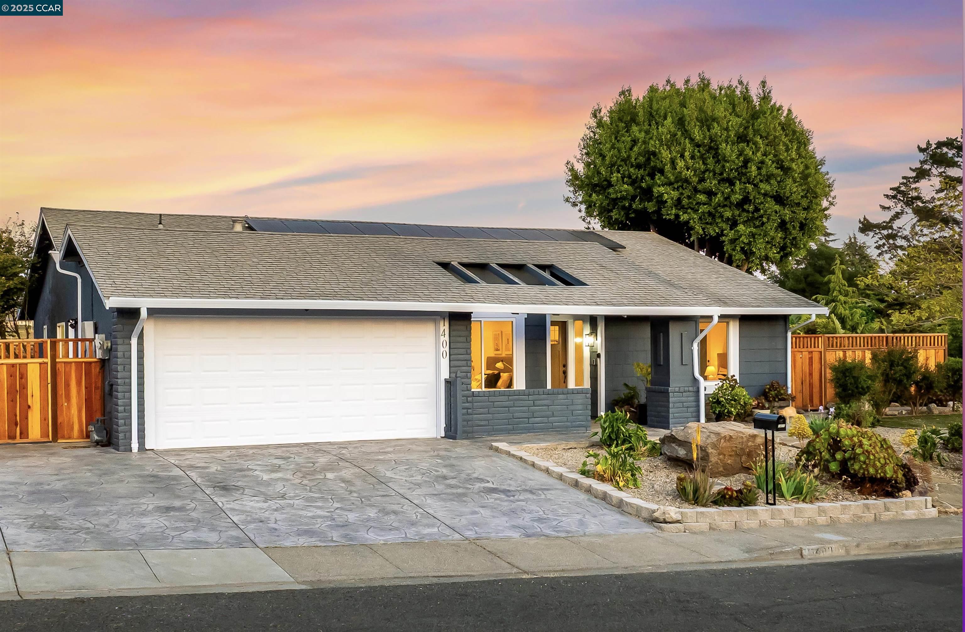 Detail Gallery Image 1 of 56 For 1400 Granada St, Vallejo,  CA 94591 - 4 Beds | 3 Baths