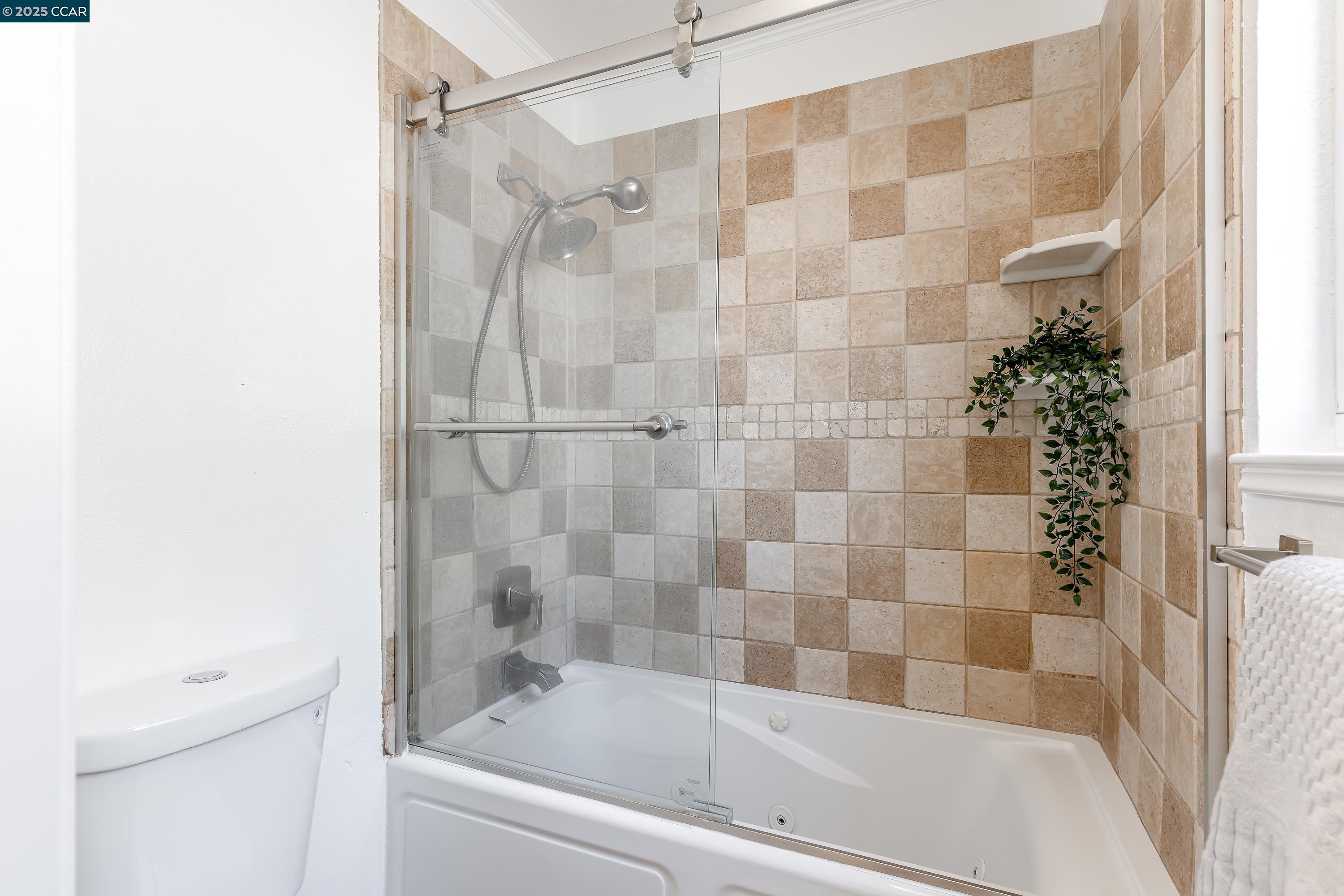 Detail Gallery Image 29 of 56 For 1400 Granada St, Vallejo,  CA 94591 - 4 Beds | 3 Baths