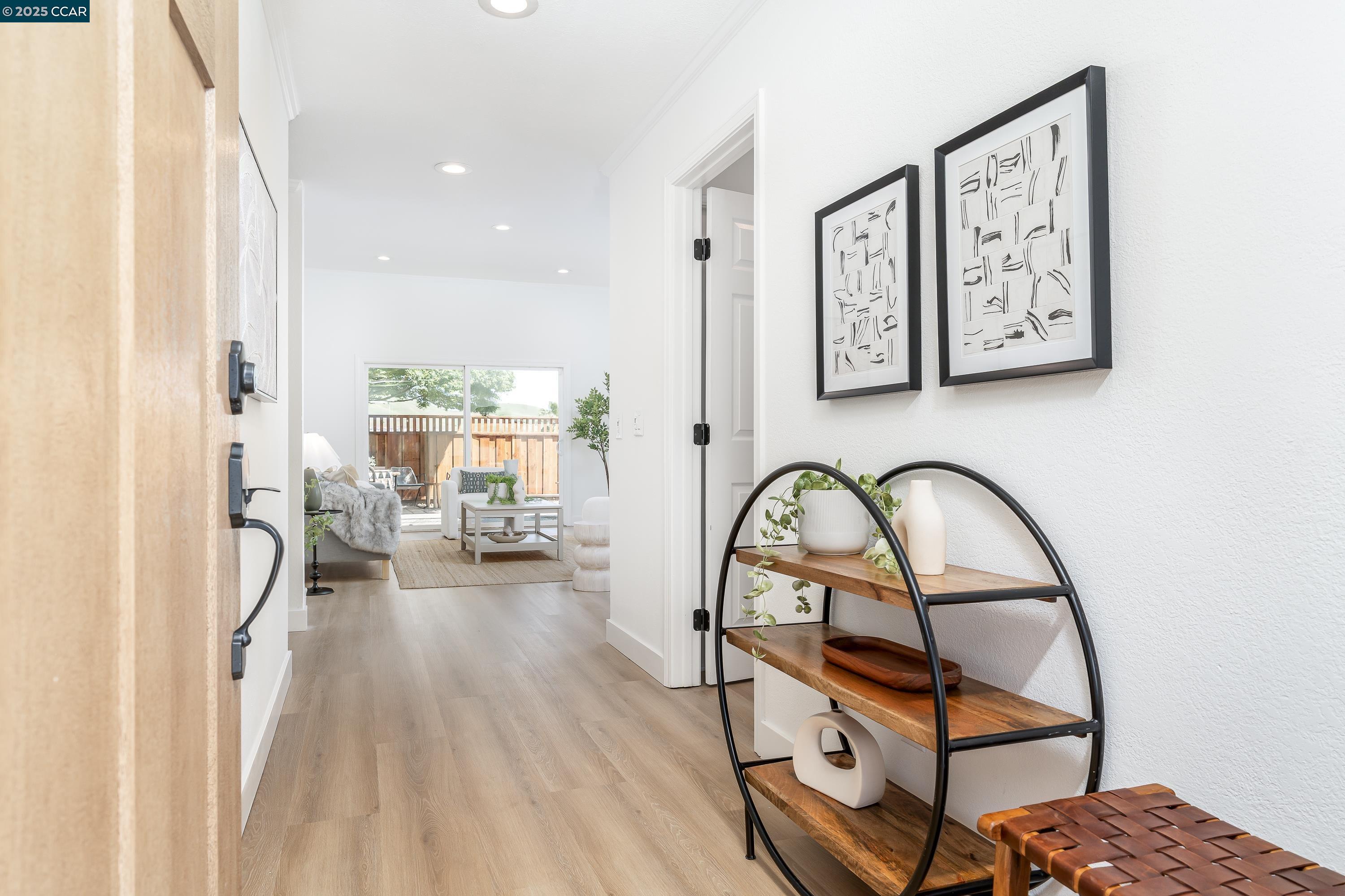 Detail Gallery Image 5 of 56 For 1400 Granada St, Vallejo,  CA 94591 - 4 Beds | 3 Baths