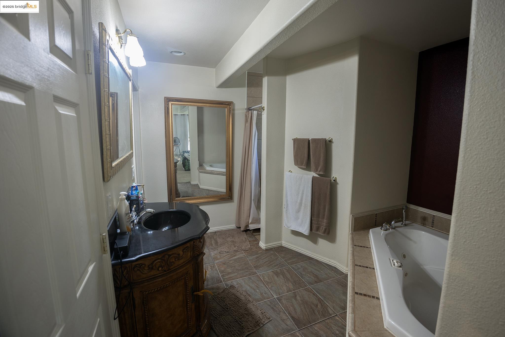 Detail Gallery Image 16 of 22 For 18670 Cedar, Tuolumne,  CA 95379-9542 - 3 Beds | 2 Baths