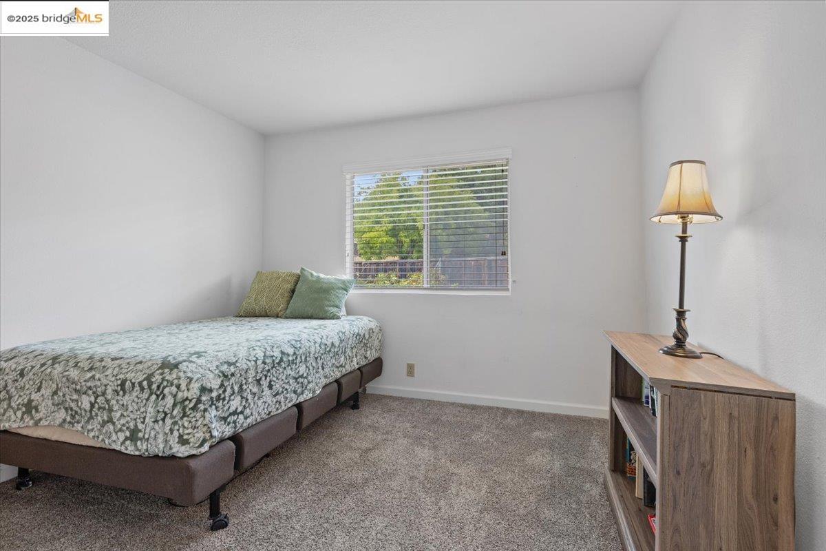 Detail Gallery Image 13 of 24 For 238 Genoa Court, Vallejo,  CA 94589 - 3 Beds | 2/1 Baths