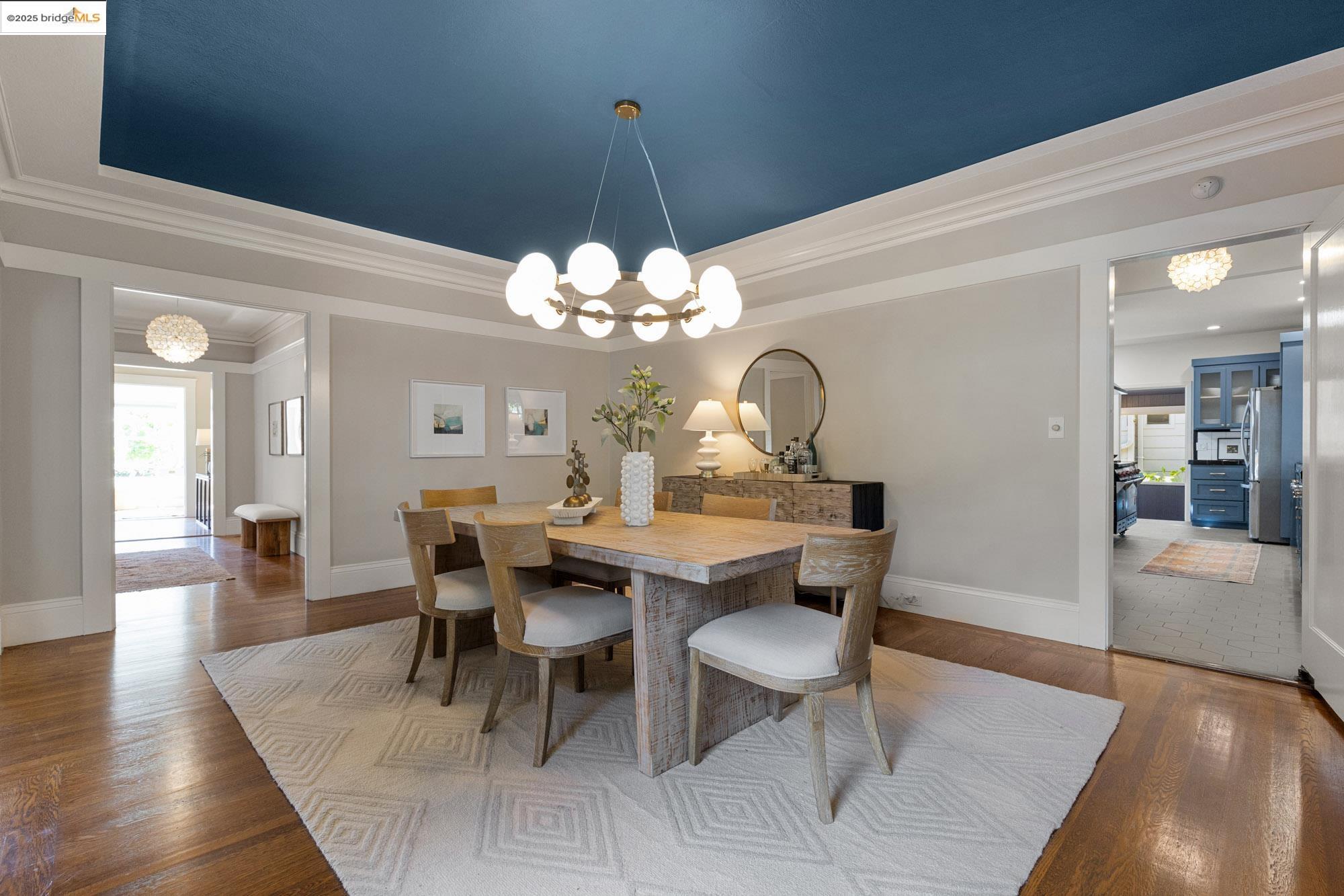 Detail Gallery Image 19 of 59 For 3801 Lakeshore Ave, Oakland,  CA 94610 - 4 Beds | 2/1 Baths