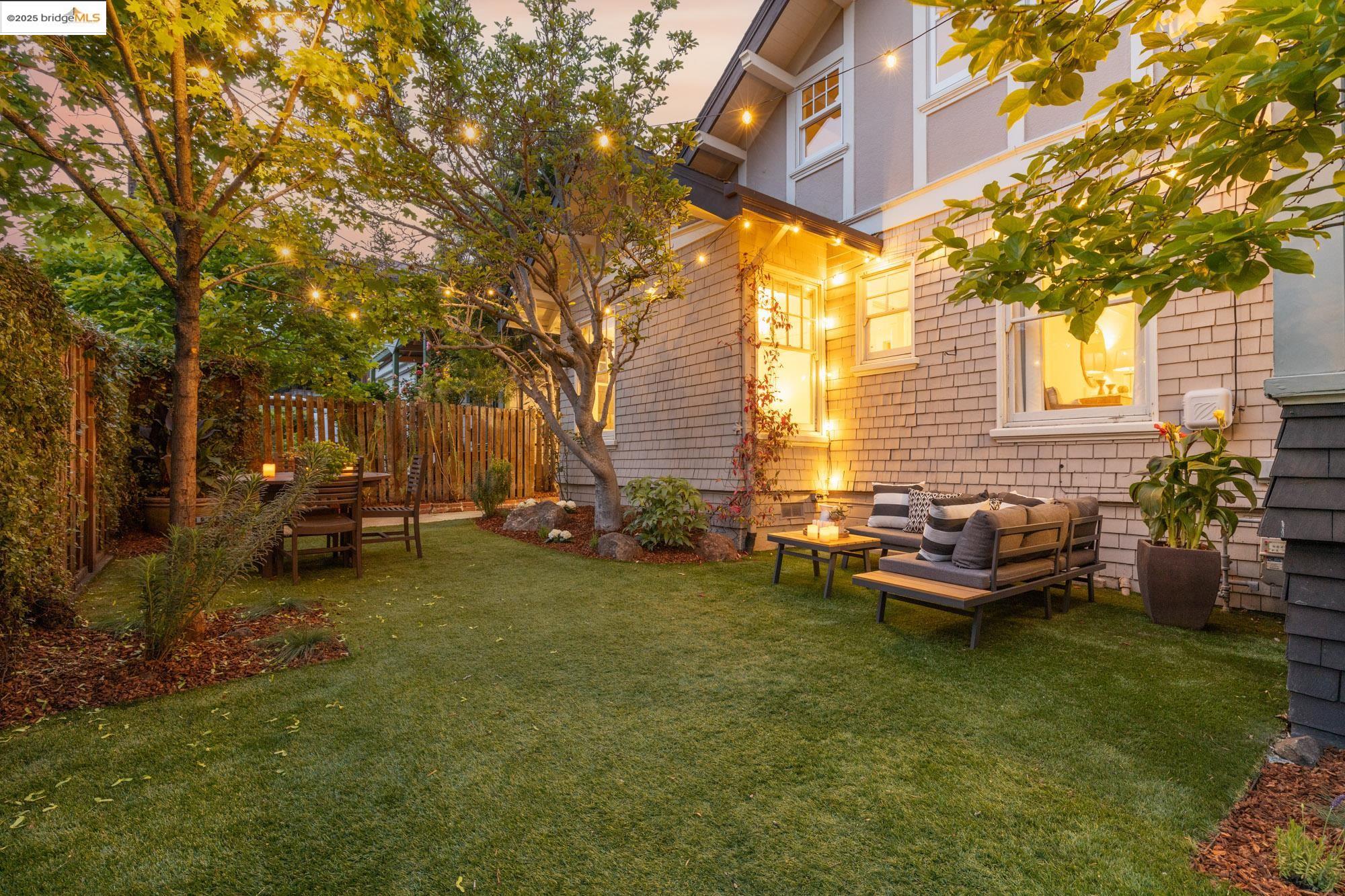 Detail Gallery Image 57 of 59 For 3801 Lakeshore Ave, Oakland,  CA 94610 - 4 Beds | 2/1 Baths