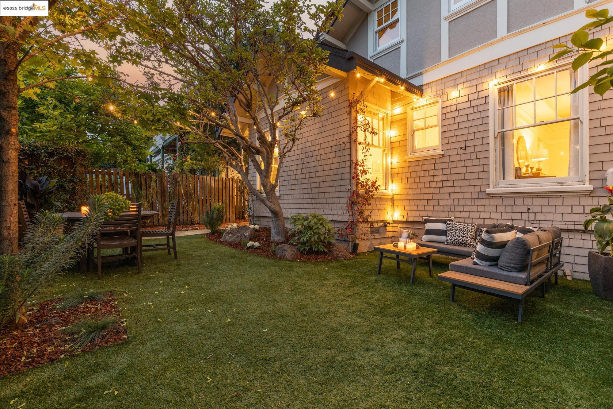 Detail Gallery Image 59 of 59 For 3801 Lakeshore Ave, Oakland,  CA 94610 - 4 Beds | 2/1 Baths