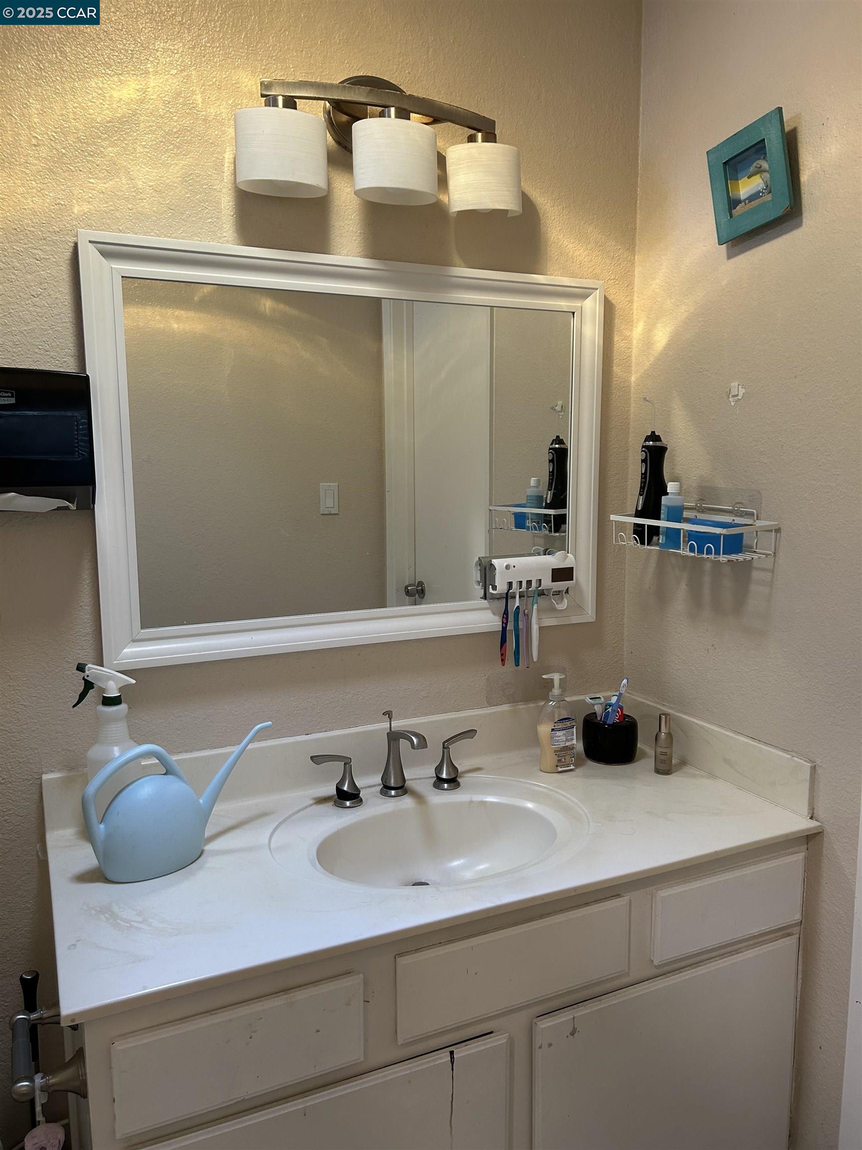 Detail Gallery Image 14 of 19 For 2035 2035 Seward Dr, Pittsburg,  CA 94565 - 3 Beds | 2 Baths