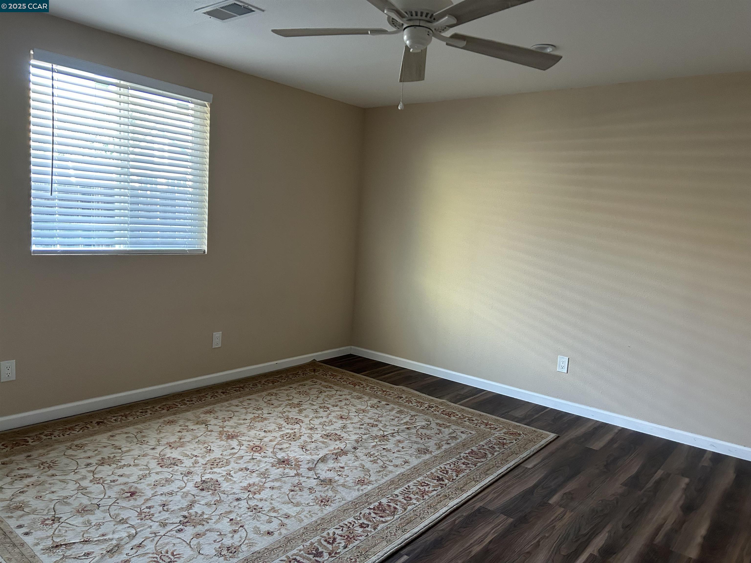 Detail Gallery Image 8 of 19 For 2035 2035 Seward Dr, Pittsburg,  CA 94565 - 3 Beds | 2 Baths