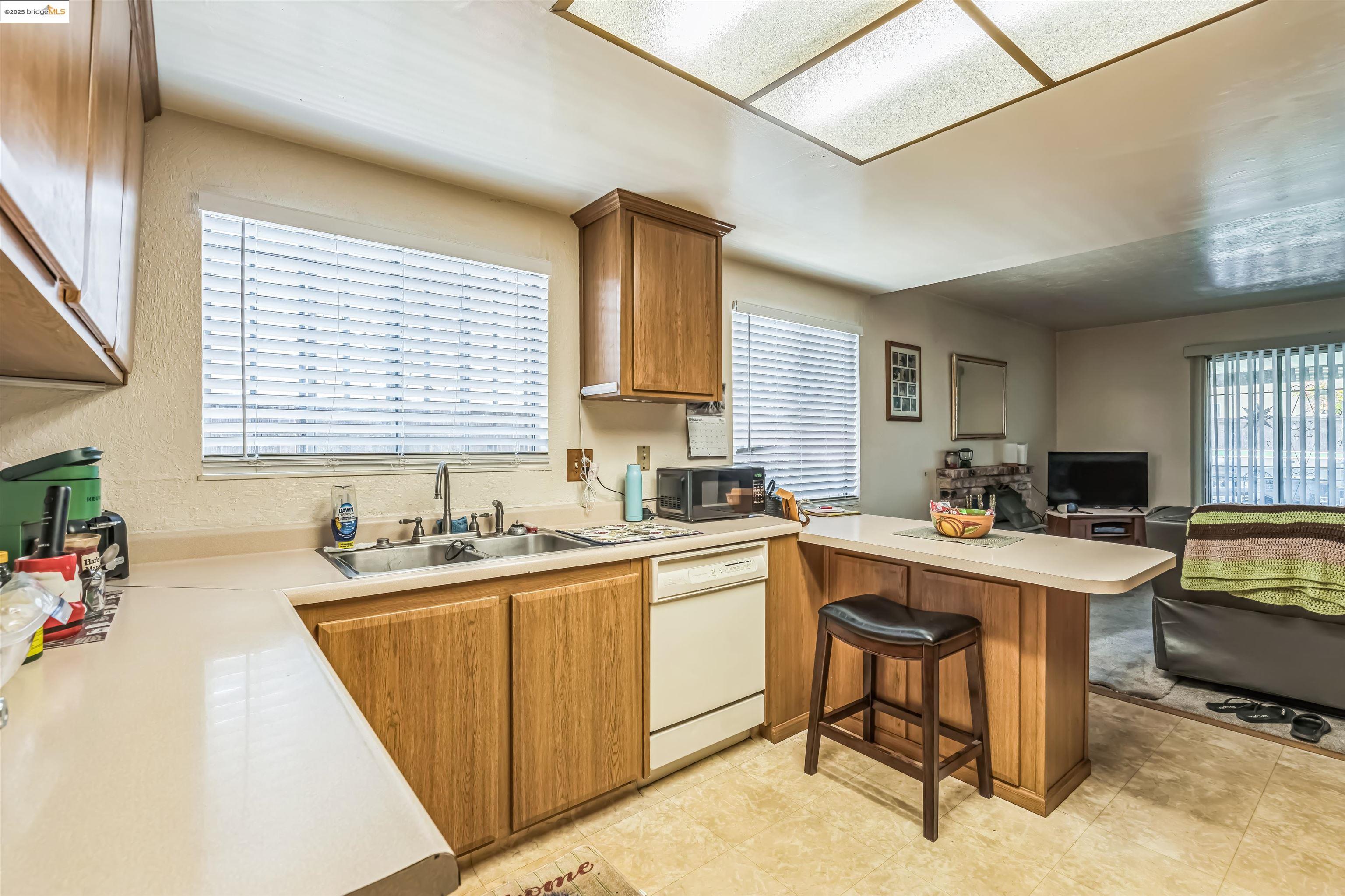Detail Gallery Image 17 of 30 For 2117 Lopez Drive, Antioch,  CA 94509 - 4 Beds | 2 Baths