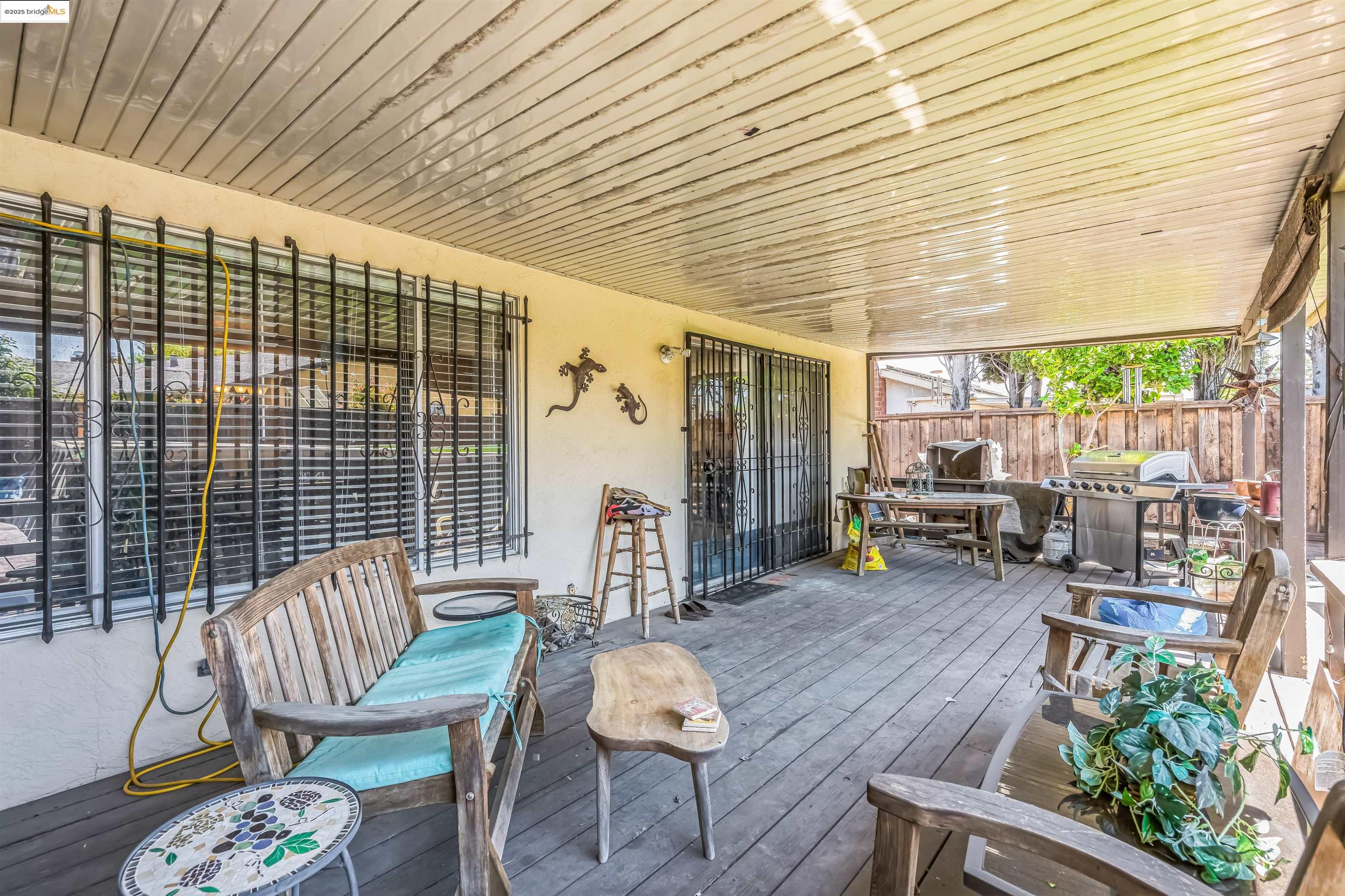 Detail Gallery Image 5 of 30 For 2117 Lopez Drive, Antioch,  CA 94509 - 4 Beds | 2 Baths