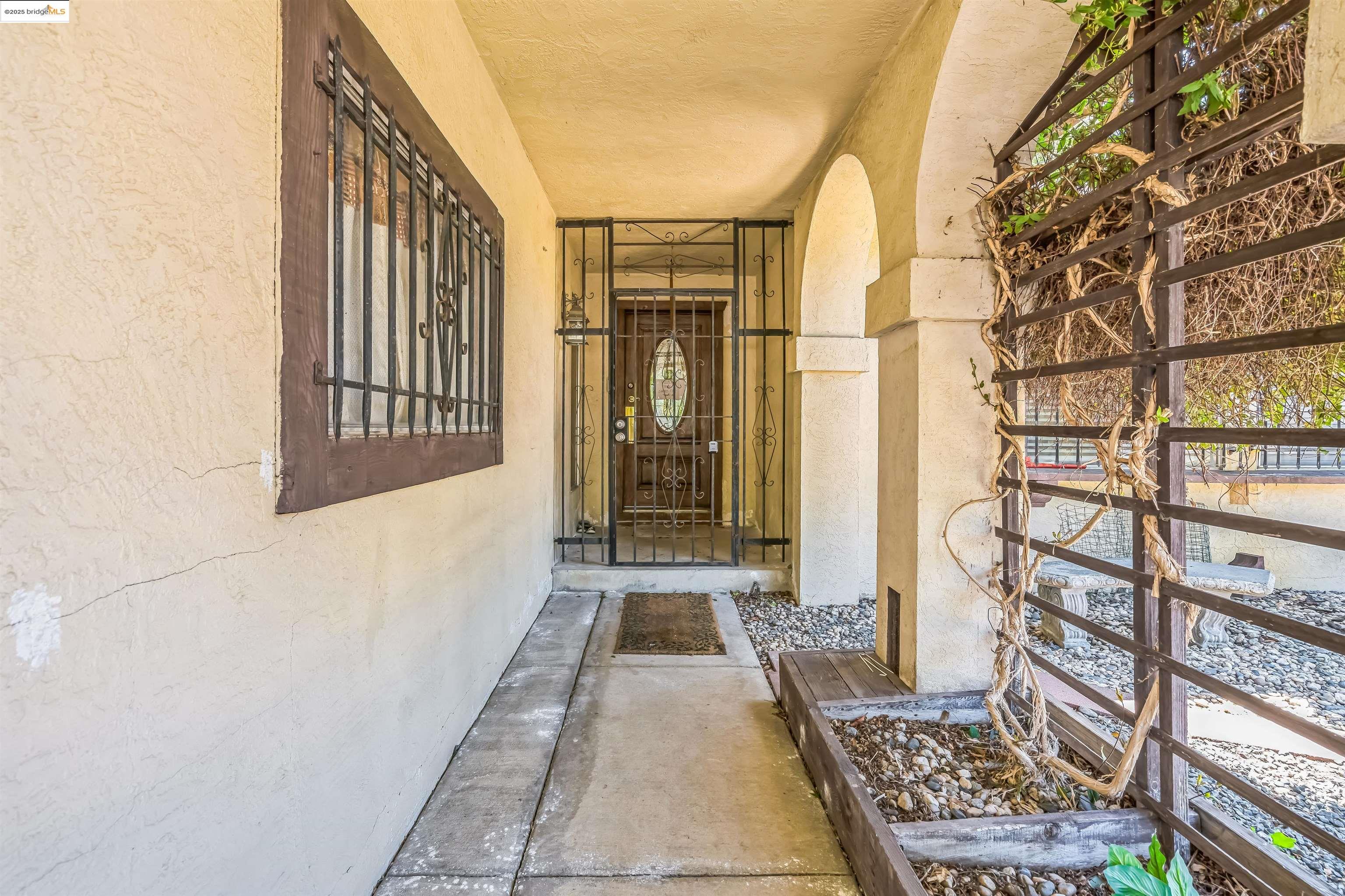 Detail Gallery Image 6 of 30 For 2117 Lopez Drive, Antioch,  CA 94509 - 4 Beds | 2 Baths