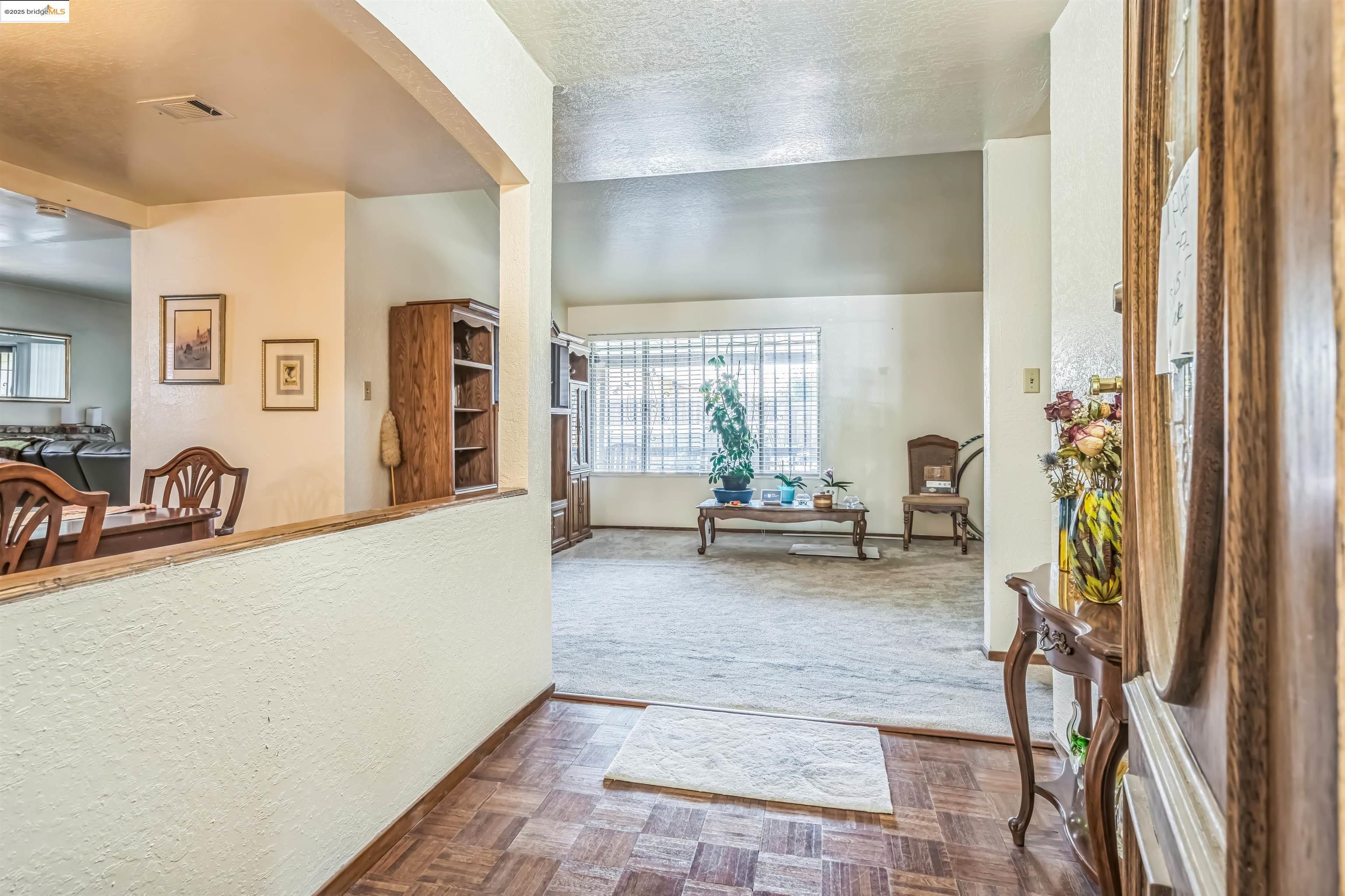 Detail Gallery Image 7 of 30 For 2117 Lopez Drive, Antioch,  CA 94509 - 4 Beds | 2 Baths