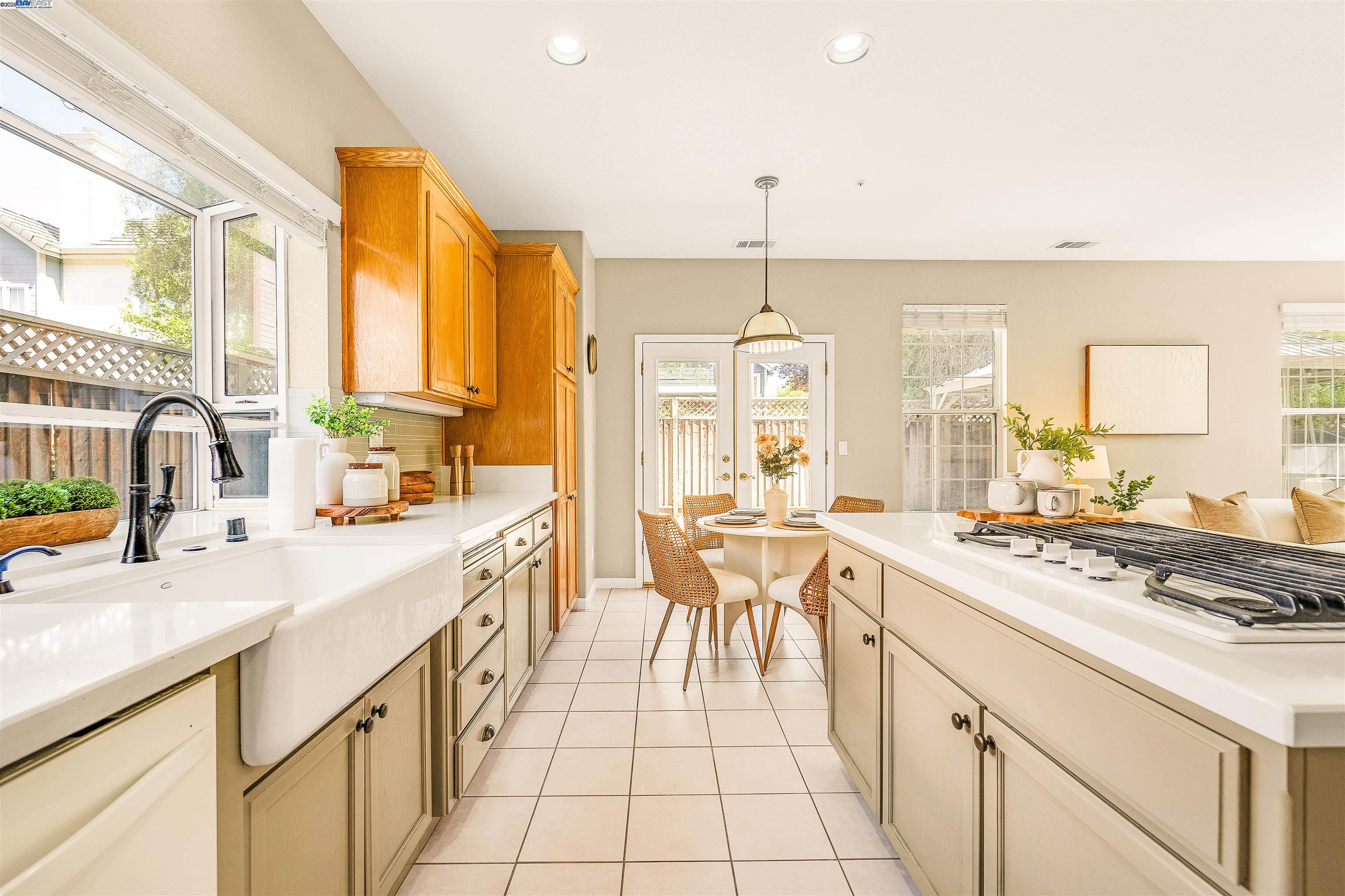 Detail Gallery Image 16 of 31 For 4301 Horner St, Union City,  CA 94587 - 5 Beds | 3 Baths