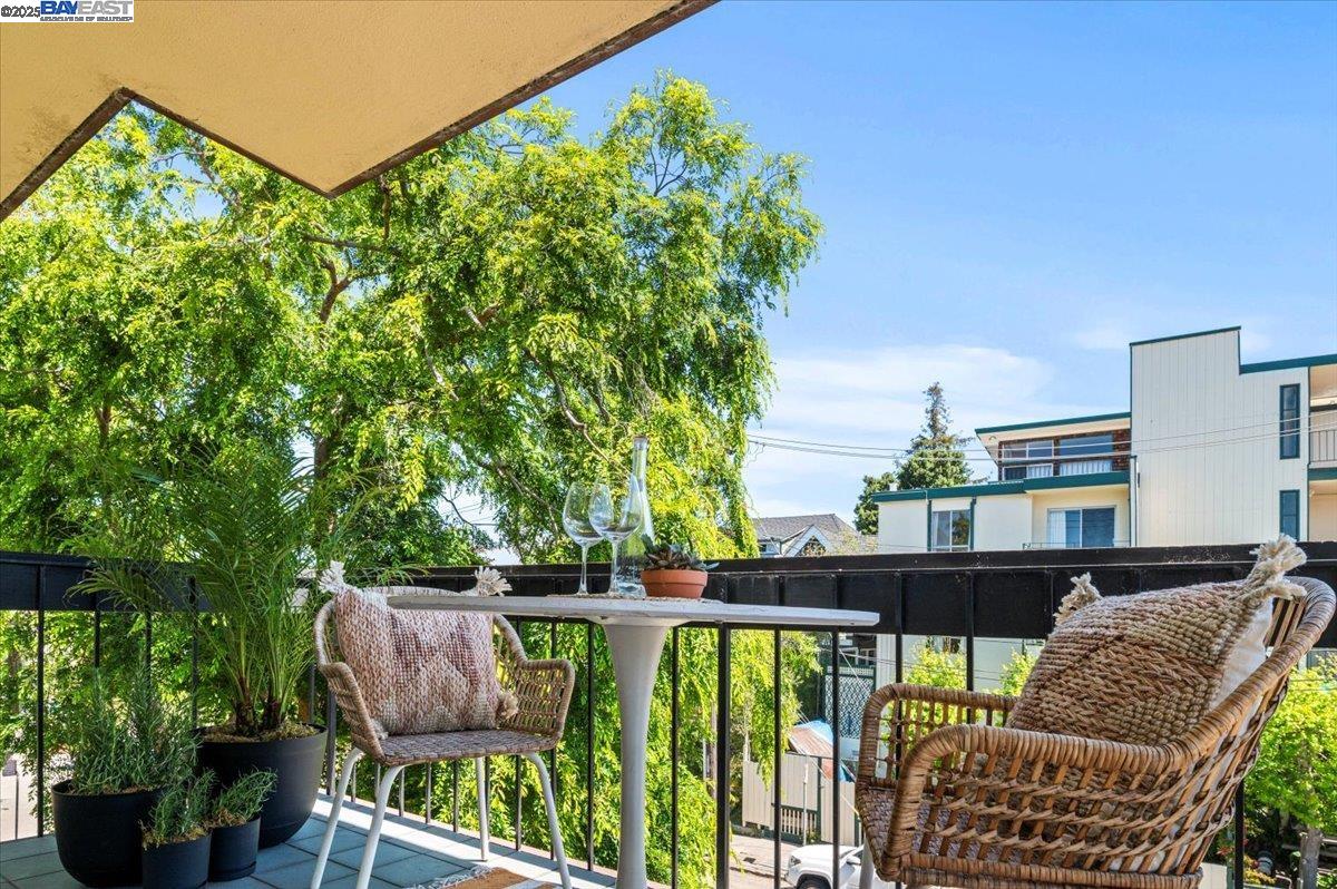 Detail Gallery Image 24 of 30 For 555 Jean St #626,  Oakland,  CA 94610 - 2 Beds | 2 Baths