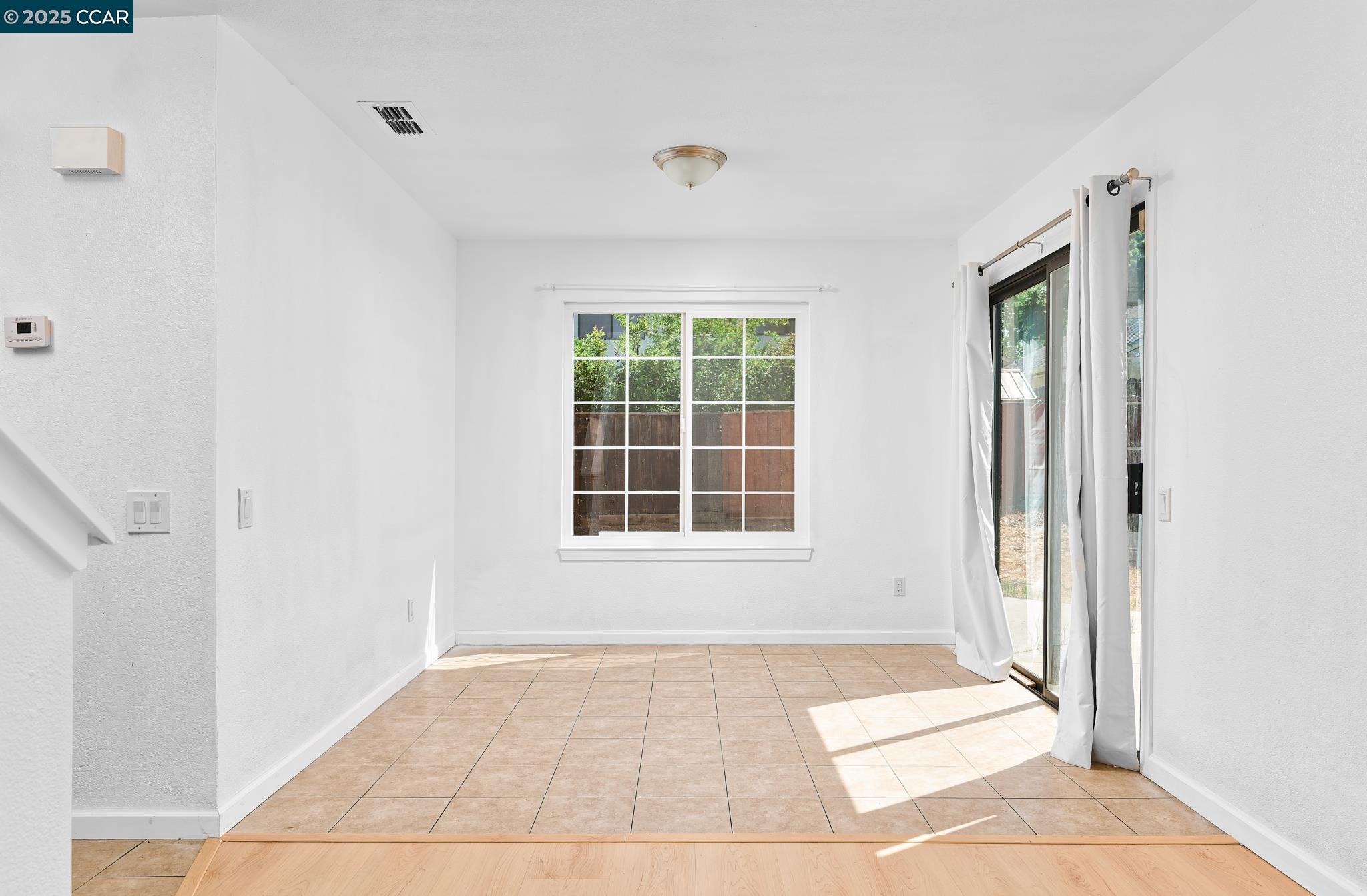 Detail Gallery Image 13 of 25 For 2119 Meadowlark Ln, Oakley,  CA 94561 - 3 Beds | 2/1 Baths