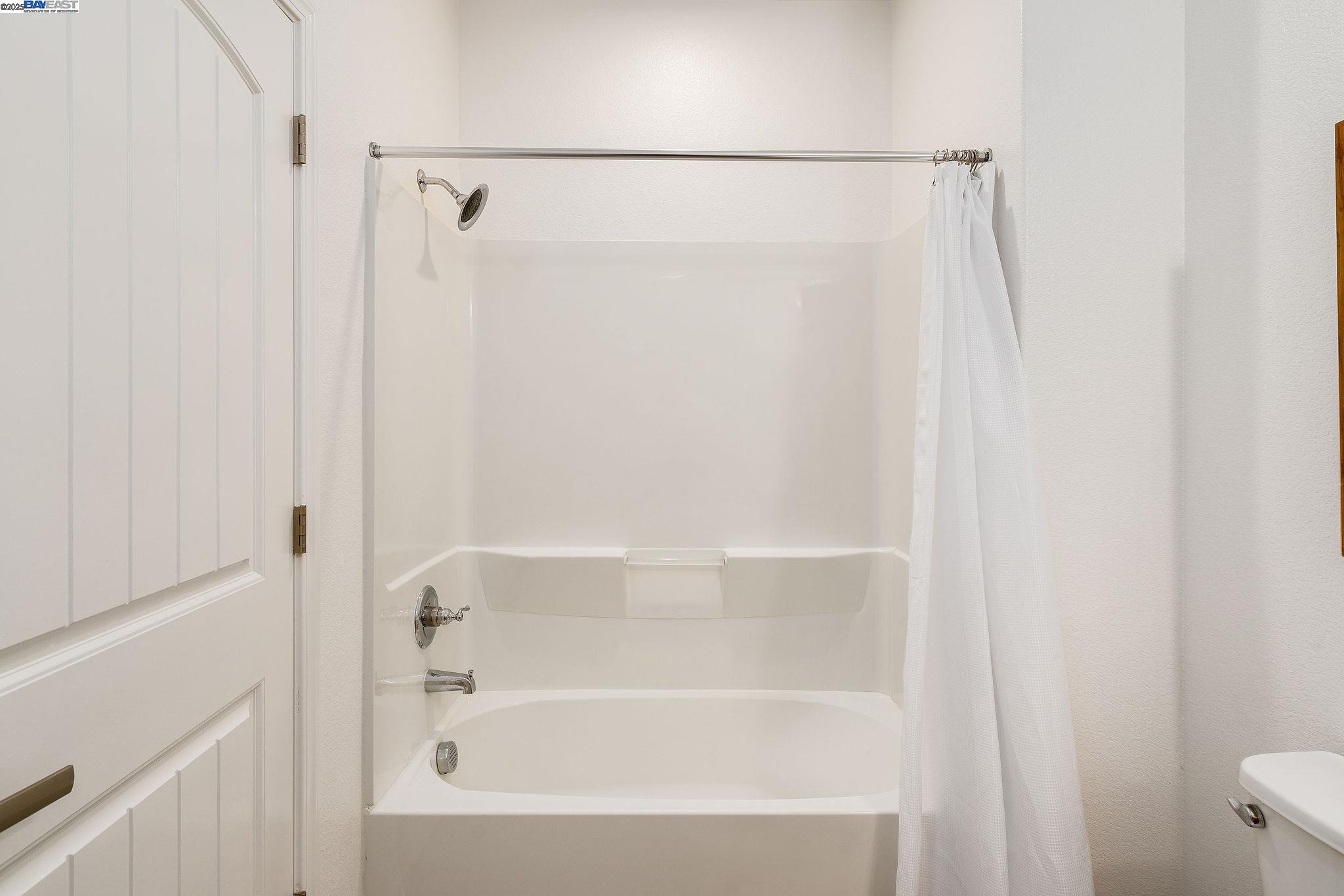 Photo #24: 41096500 Listing: Photo #24