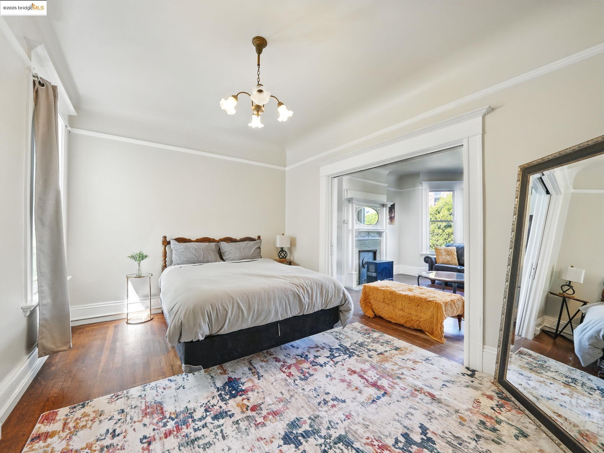 Detail Gallery Image 6 of 28 For 1465 Waller St., San Francisco,  CA 94117 - 3 Beds | 1 Baths