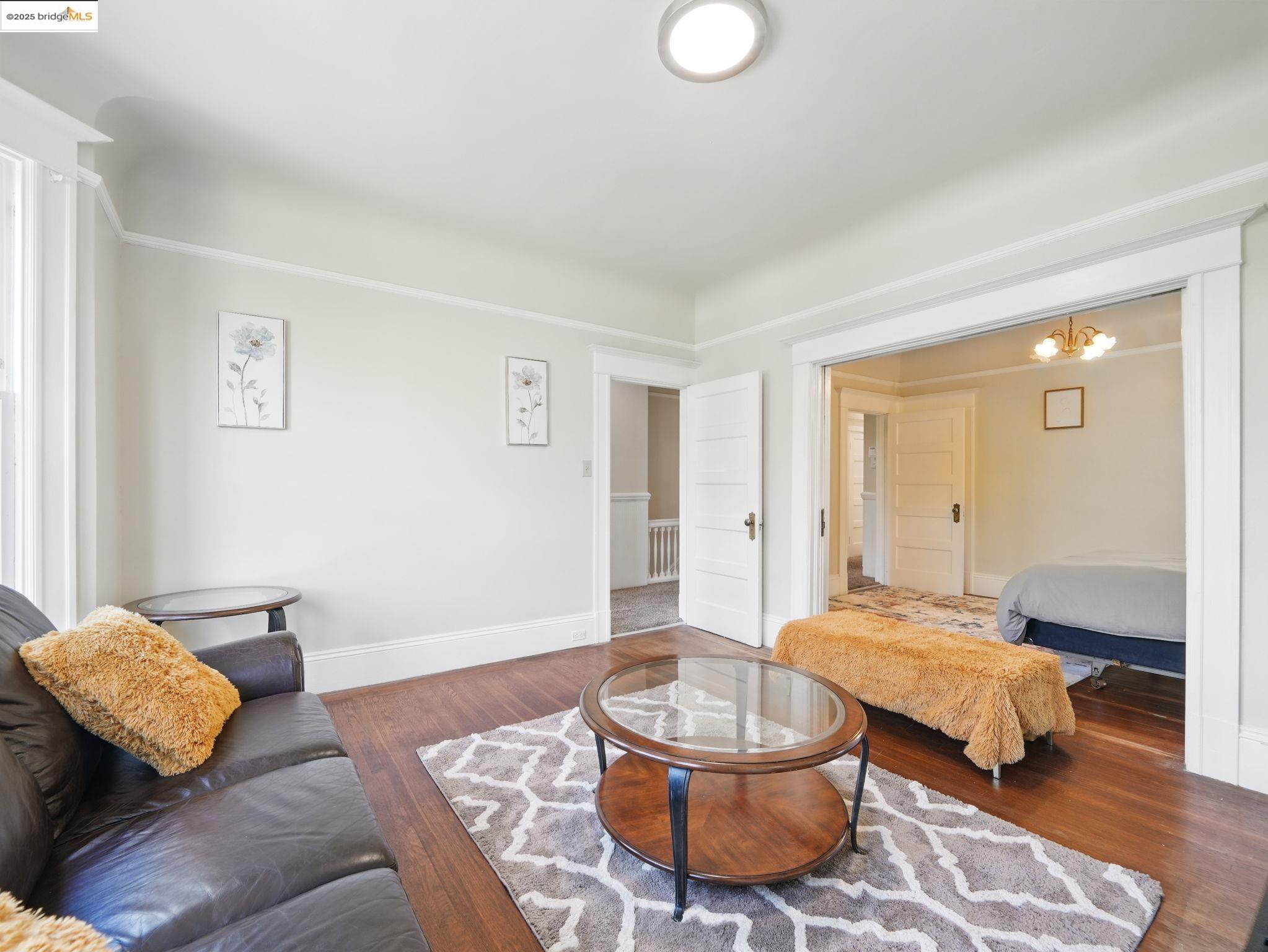 Detail Gallery Image 7 of 28 For 1465 Waller St., San Francisco,  CA 94117 - 3 Beds | 1 Baths