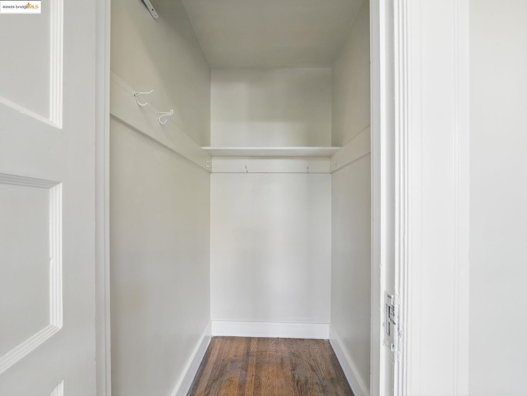 Detail Gallery Image 10 of 28 For 1465 Waller St., San Francisco,  CA 94117 - 3 Beds | 1 Baths