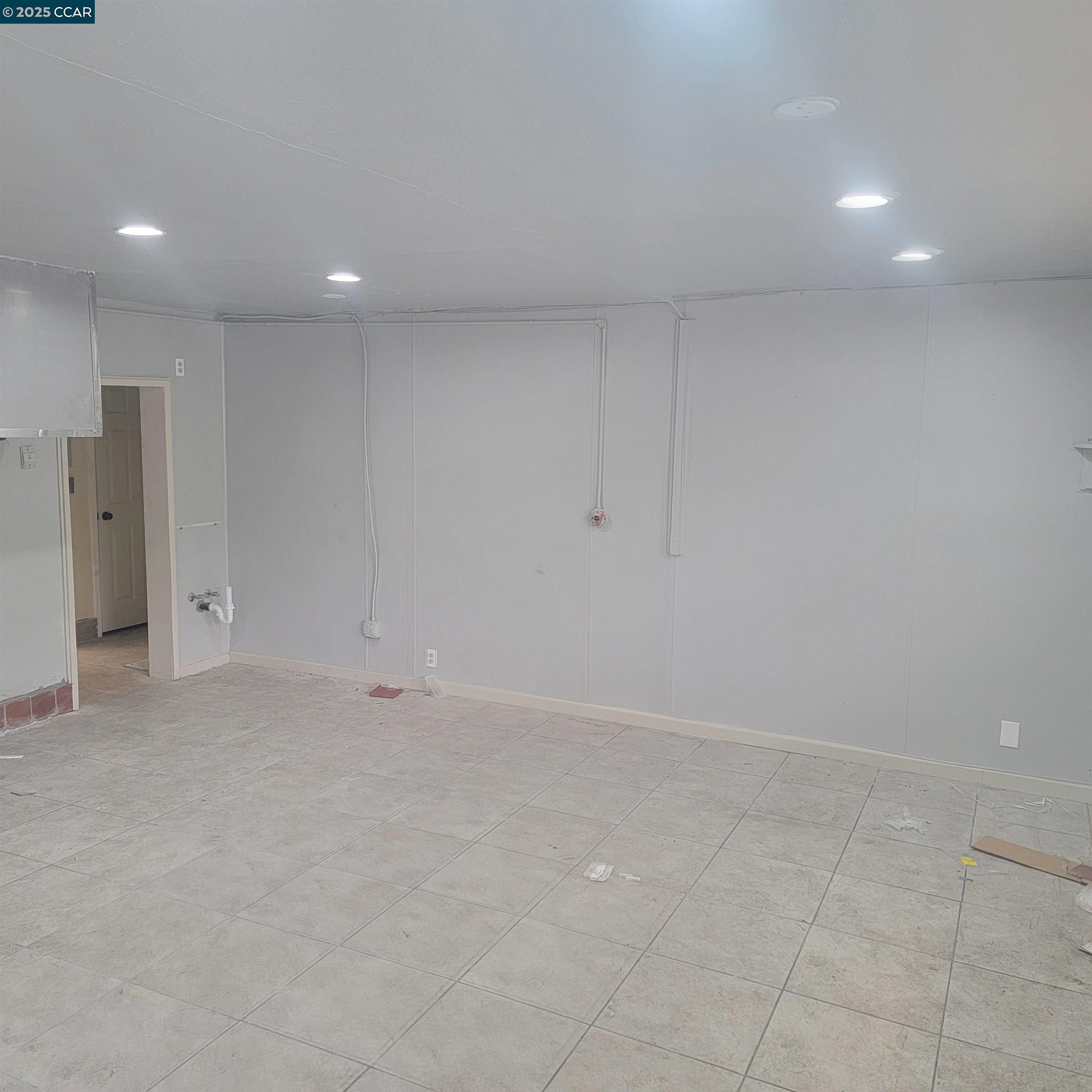 Detail Gallery Image 11 of 15 For 1303 Carlson Boulevard, Richmond,  CA 94804 - – Beds | – Baths
