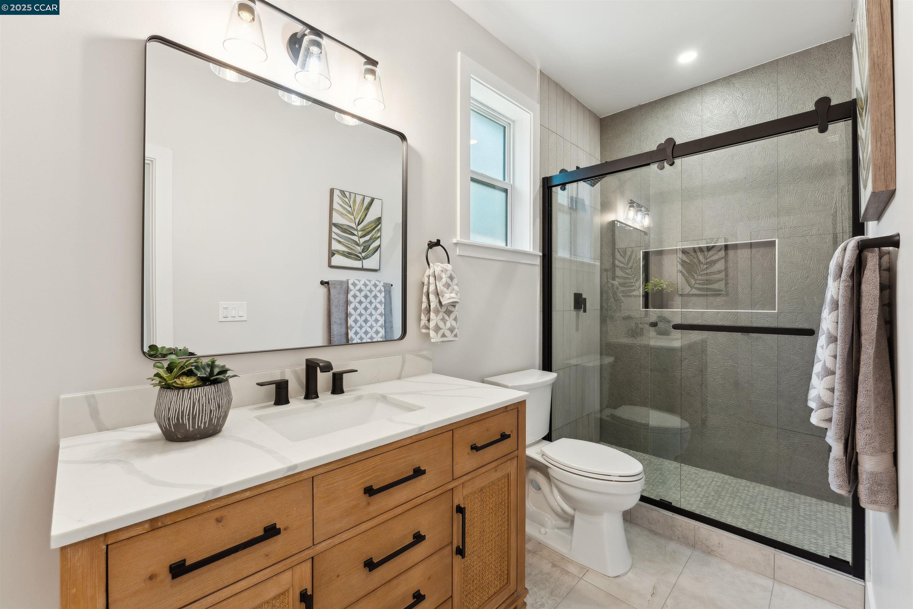Detail Gallery Image 20 of 33 For 951 Yorkshire Ct, Lafayette,  CA 94549 - 4 Beds | 3 Baths
