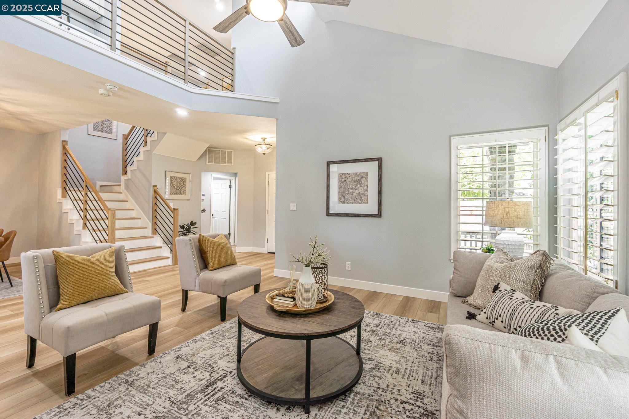 Detail Gallery Image 2 of 49 For 921 Arrowhead Ter, Clayton,  CA 94517 - 3 Beds | 2/1 Baths