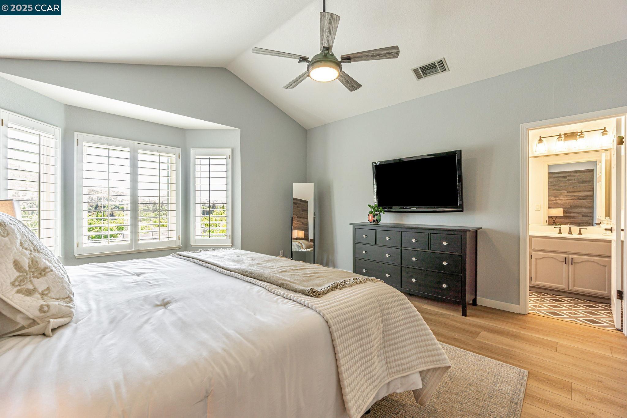 Detail Gallery Image 28 of 49 For 921 Arrowhead Ter, Clayton,  CA 94517 - 3 Beds | 2/1 Baths