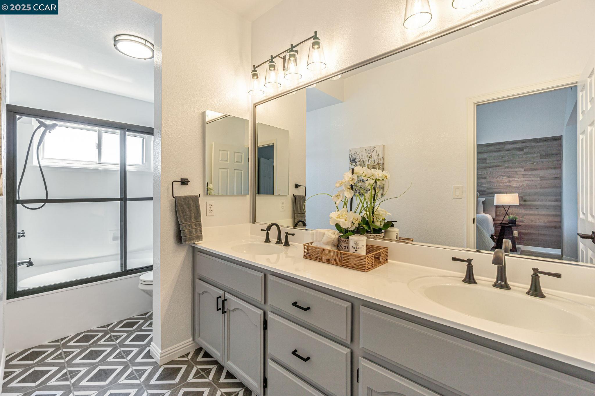 Detail Gallery Image 29 of 49 For 921 Arrowhead Ter, Clayton,  CA 94517 - 3 Beds | 2/1 Baths