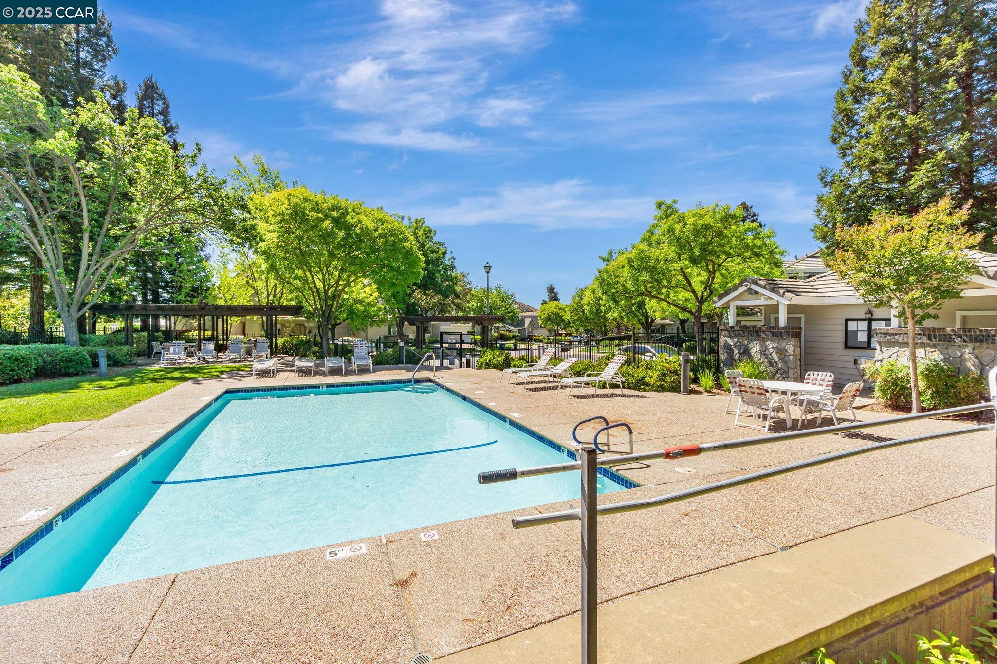 Detail Gallery Image 42 of 49 For 921 Arrowhead Ter, Clayton,  CA 94517 - 3 Beds | 2/1 Baths