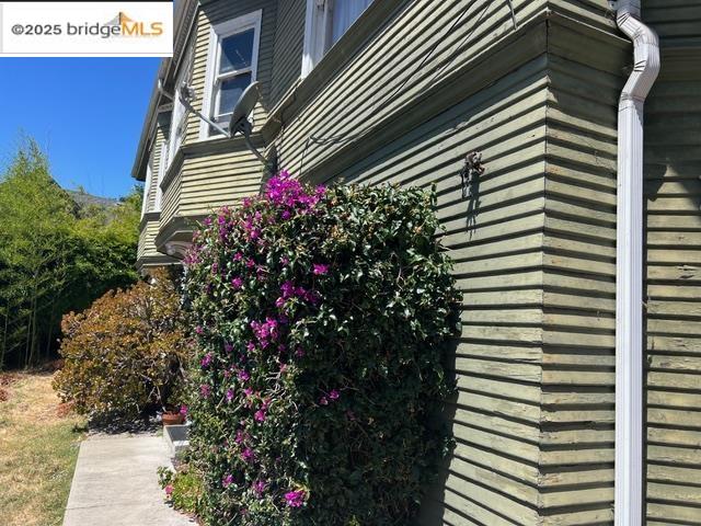 Detail Gallery Image 9 of 20 For 2155 Park Blvd, Oakland,  CA 94606 - – Beds | – Baths