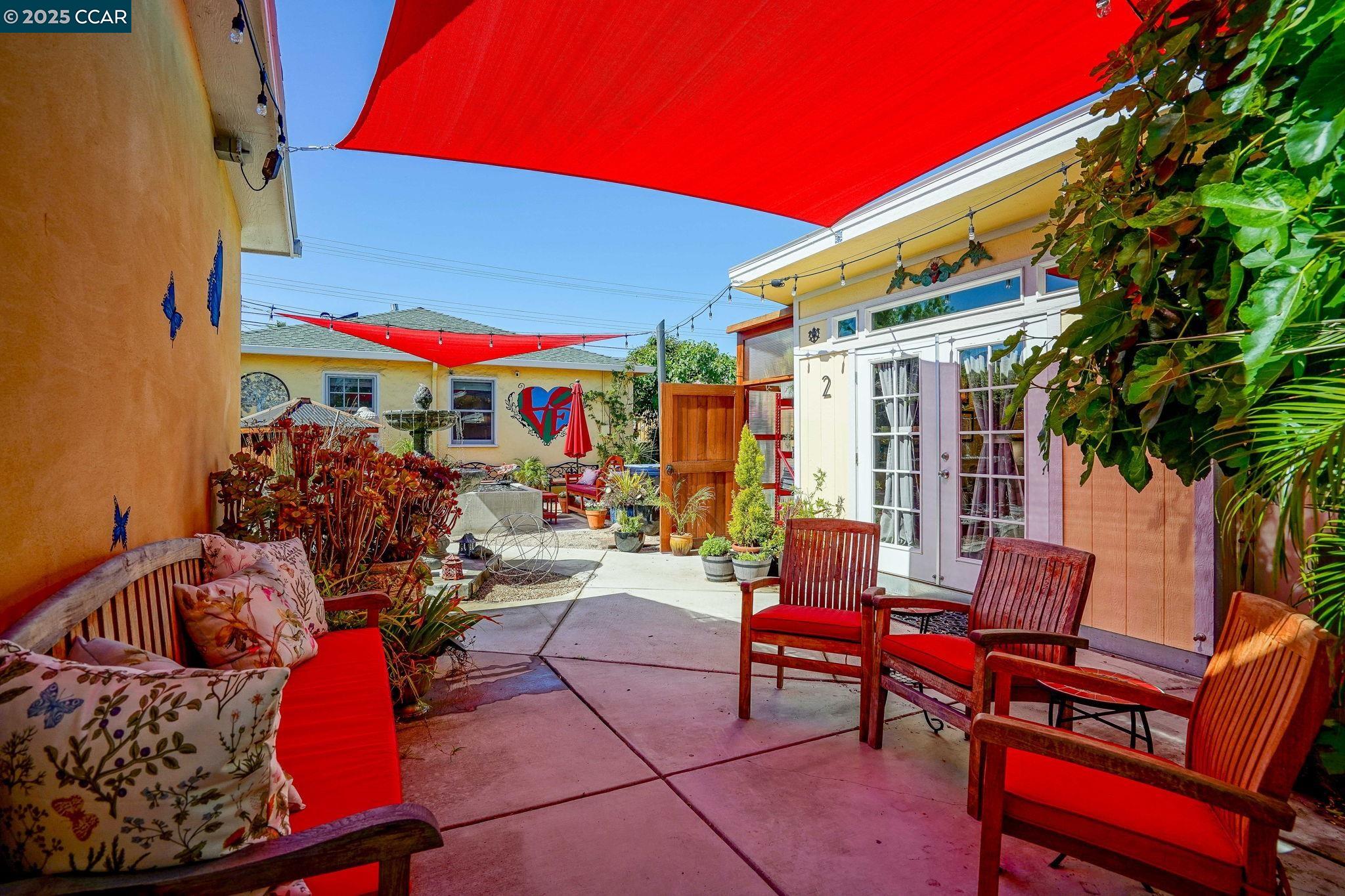 Detail Gallery Image 16 of 41 For 2459 Hickory Dr., Concord,  CA 94520-1729 - 3 Beds | 1/1 Baths