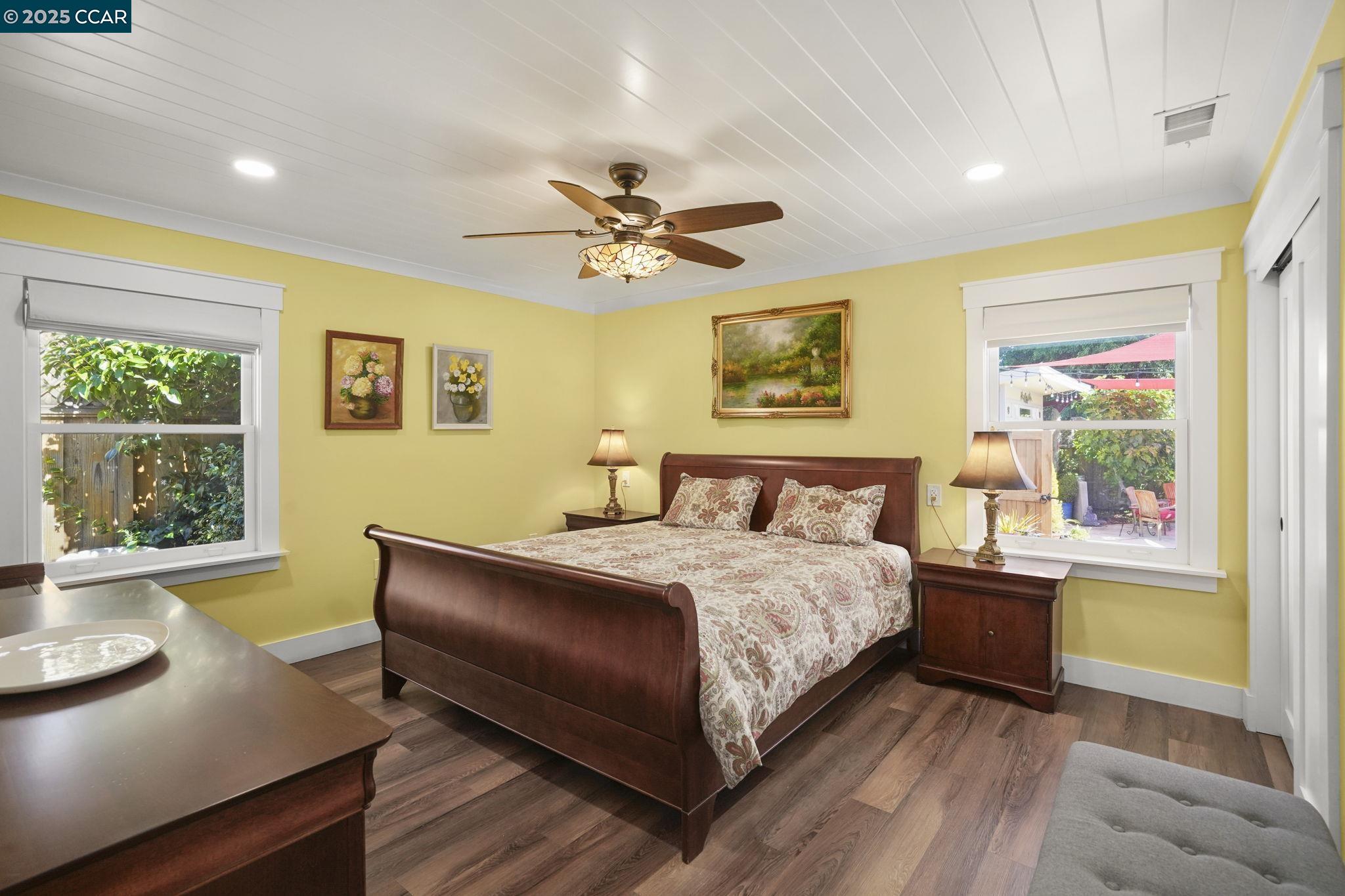 Detail Gallery Image 32 of 41 For 2459 Hickory Dr., Concord,  CA 94520-1729 - 3 Beds | 1/1 Baths