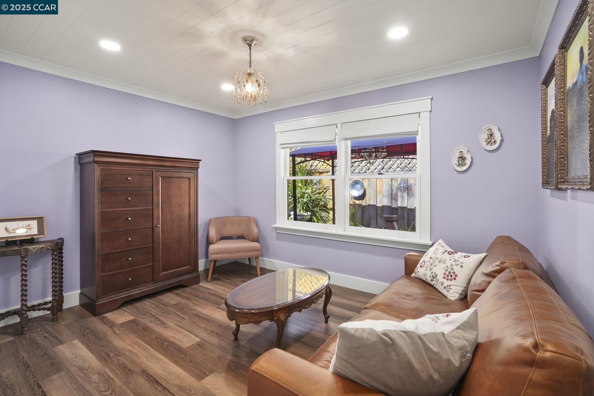Detail Gallery Image 34 of 41 For 2459 Hickory Dr., Concord,  CA 94520-1729 - 3 Beds | 1/1 Baths