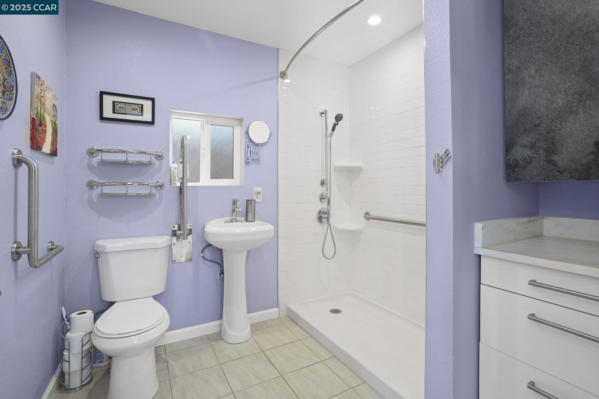 Detail Gallery Image 39 of 41 For 2459 Hickory Dr., Concord,  CA 94520-1729 - 3 Beds | 1/1 Baths