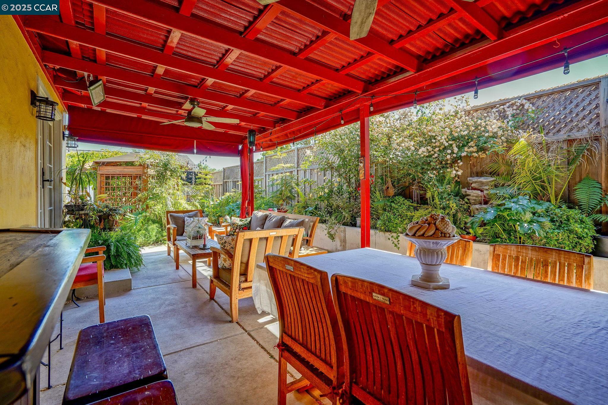 Detail Gallery Image 9 of 41 For 2459 Hickory Dr., Concord,  CA 94520-1729 - 3 Beds | 1/1 Baths